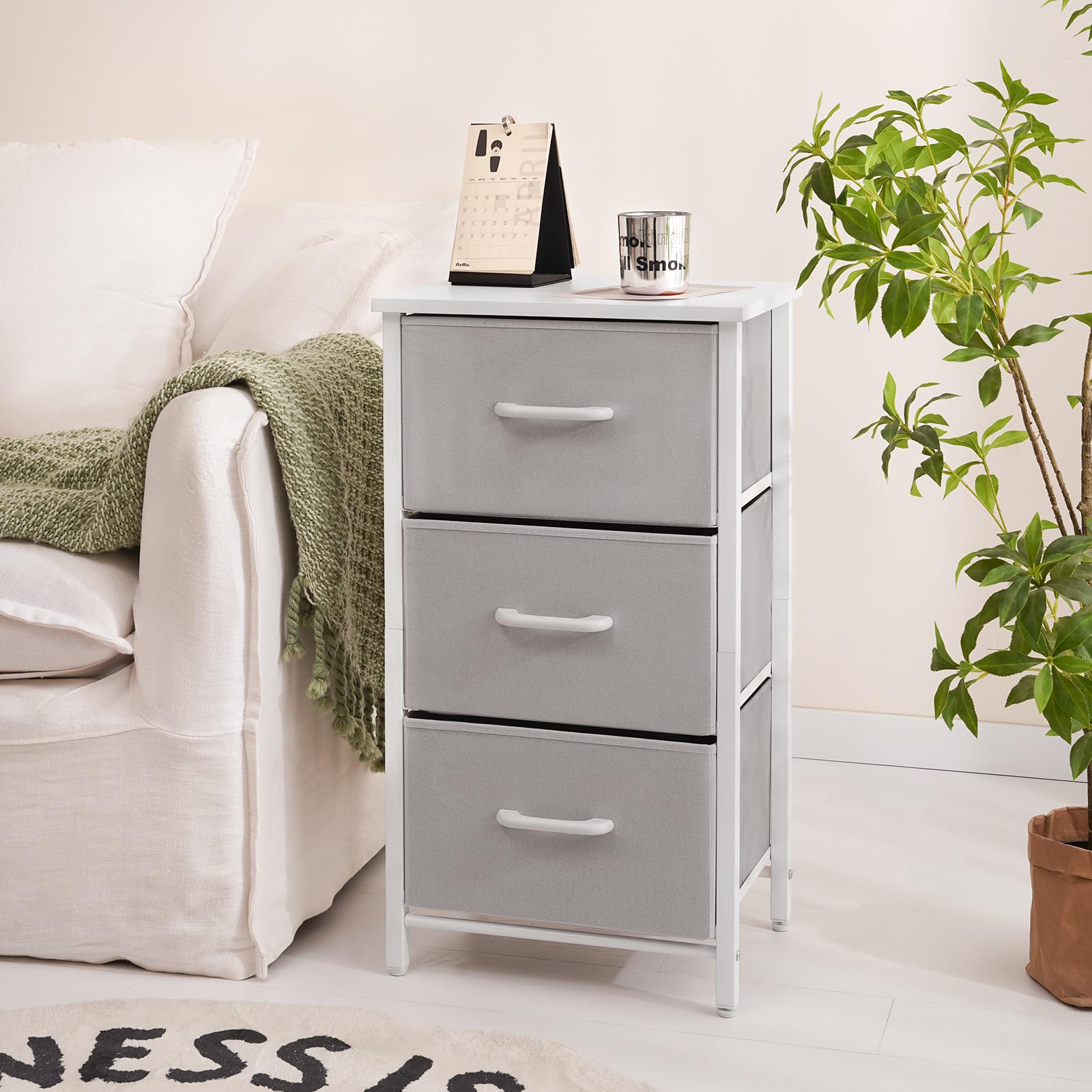 Yoobure Nightstand with 3 Drawer Dresser, Small Dresser for Bedroom Storage Drawers Tower, Bedside Furniture Fabric Dressers & Chests of Drawers Organizer Unit for Closet Hallway Office College Dorm