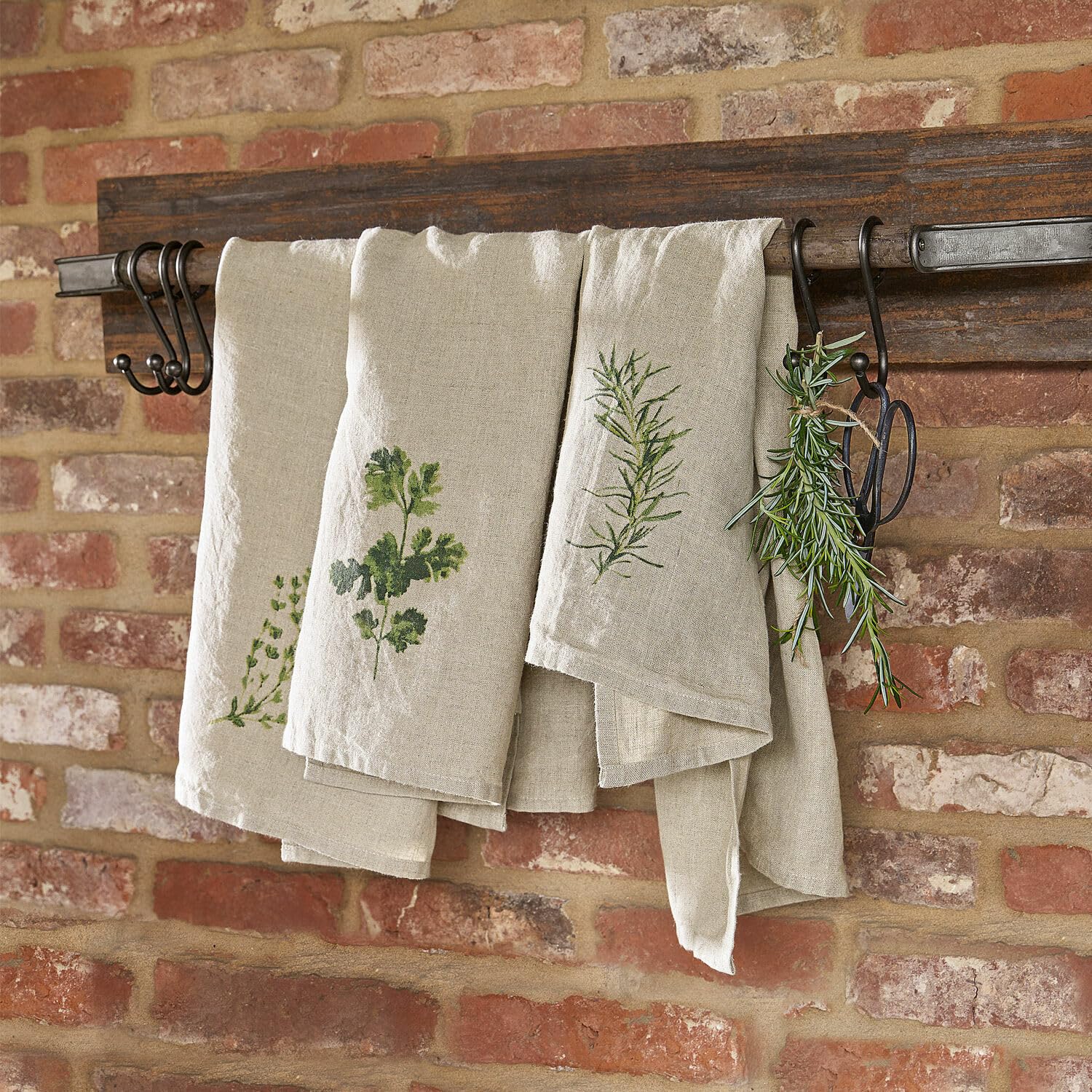 LOBERON Geschirrtuch 3er Set Herbal Gardens, mit charmantem Kräuter-Print, sommerliches Design, Geschirrhandtücher, Küchentextilien, Küchentücher, Leinen, beige/grün