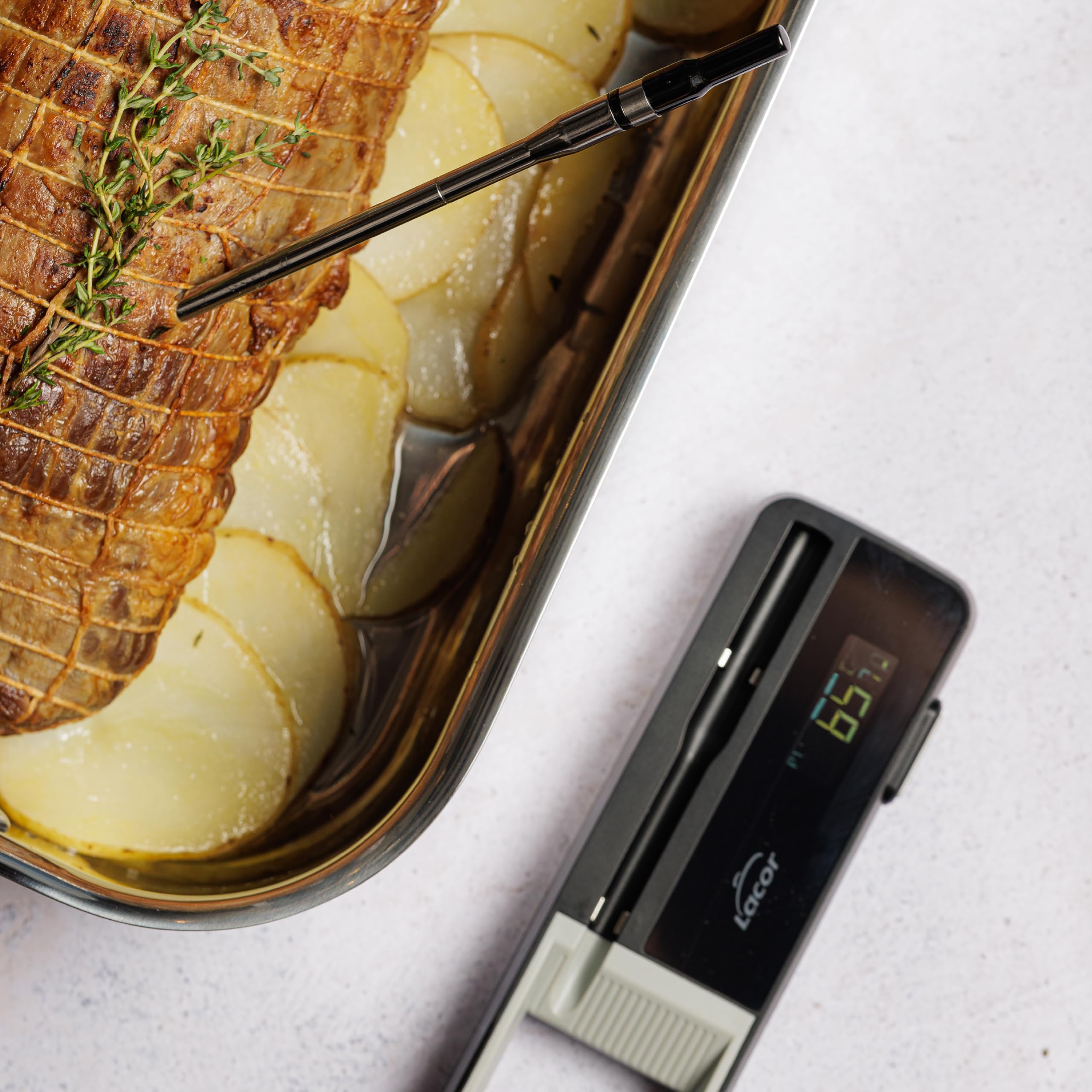 Lacor 62243 - Termómetro Bluetooth con Sonda Inalámbrica de 14 cm | En acero inoxidable, para un uso práctico y profesional en cocina; ideal para cocina profesional y uso diario en casa