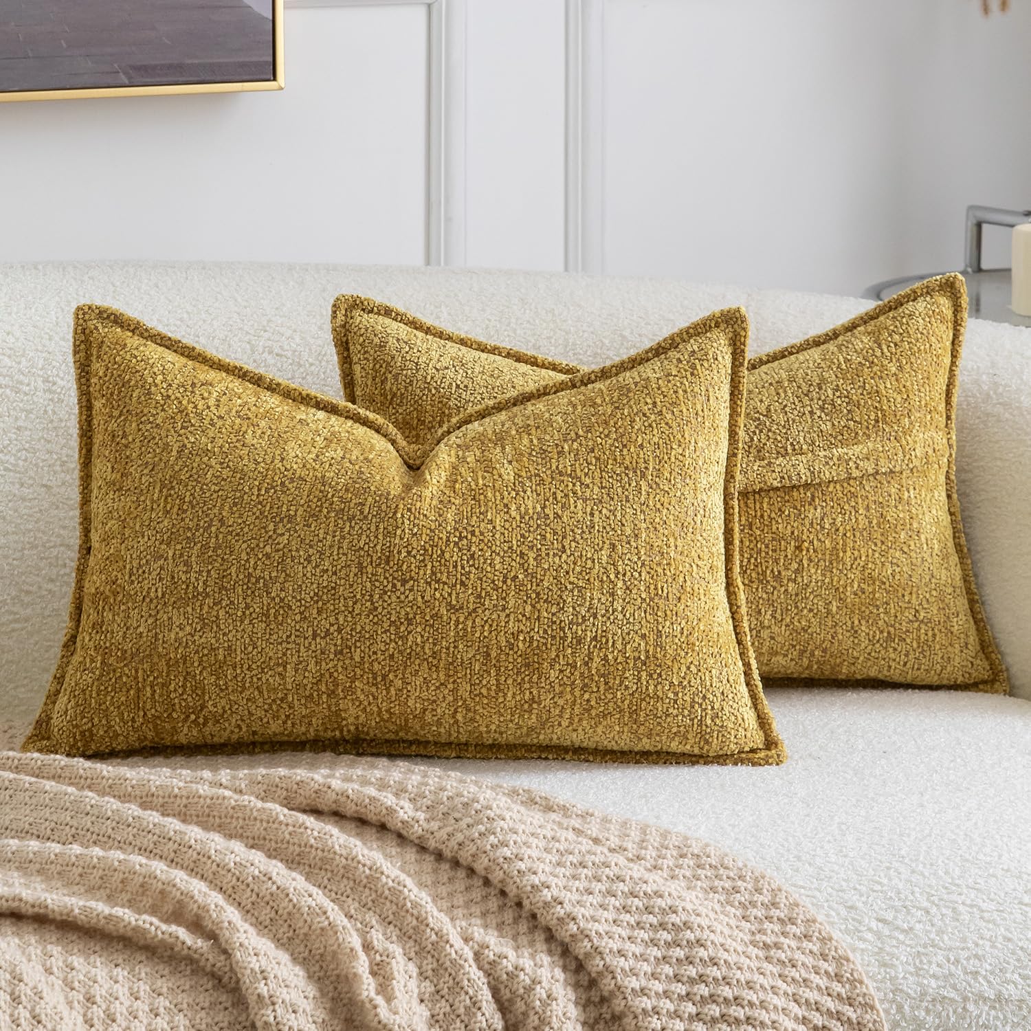 Madizz Pack of 2 Decorative Cushion Covers Boho Soft Textured Chenille Throw Pillows Solid Pillow Covers for Couch Sofa Bedroom Living Room 30x50 CM, Bright Gold