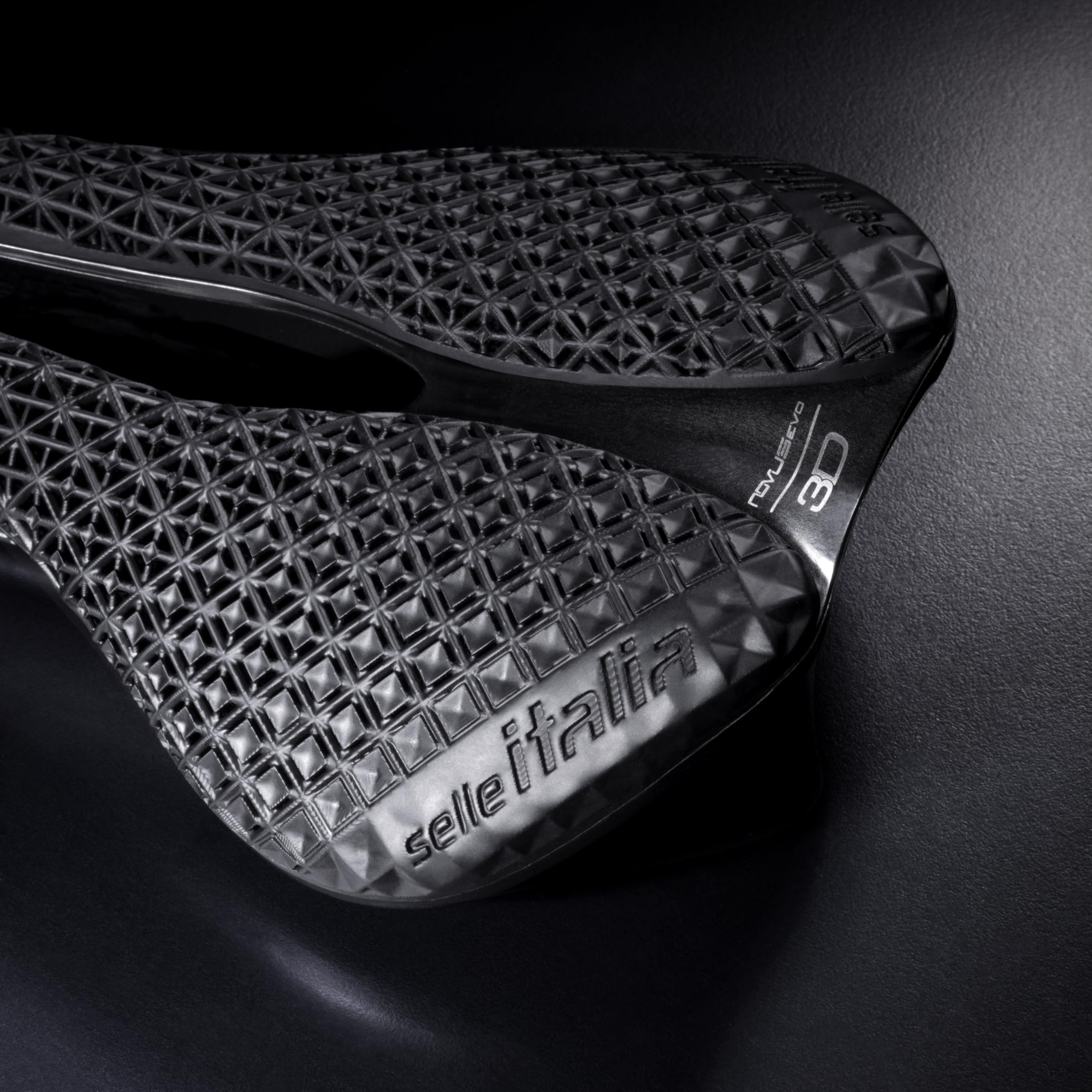 SELLE_ITALIA Sella NOVUS Boost EVO TI 316 Superflow 3D noir, L3