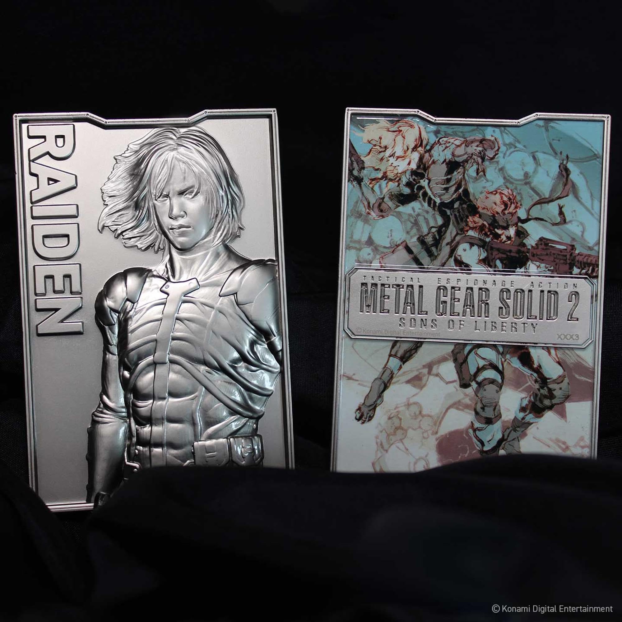FaNaTtik Metal Gear Solid 2 - Lingotto di metallo Raiden da collezione, prodotto con licenza ufficiale, edizione limitata 5.000 in tutto il mondo, numerato con espositore