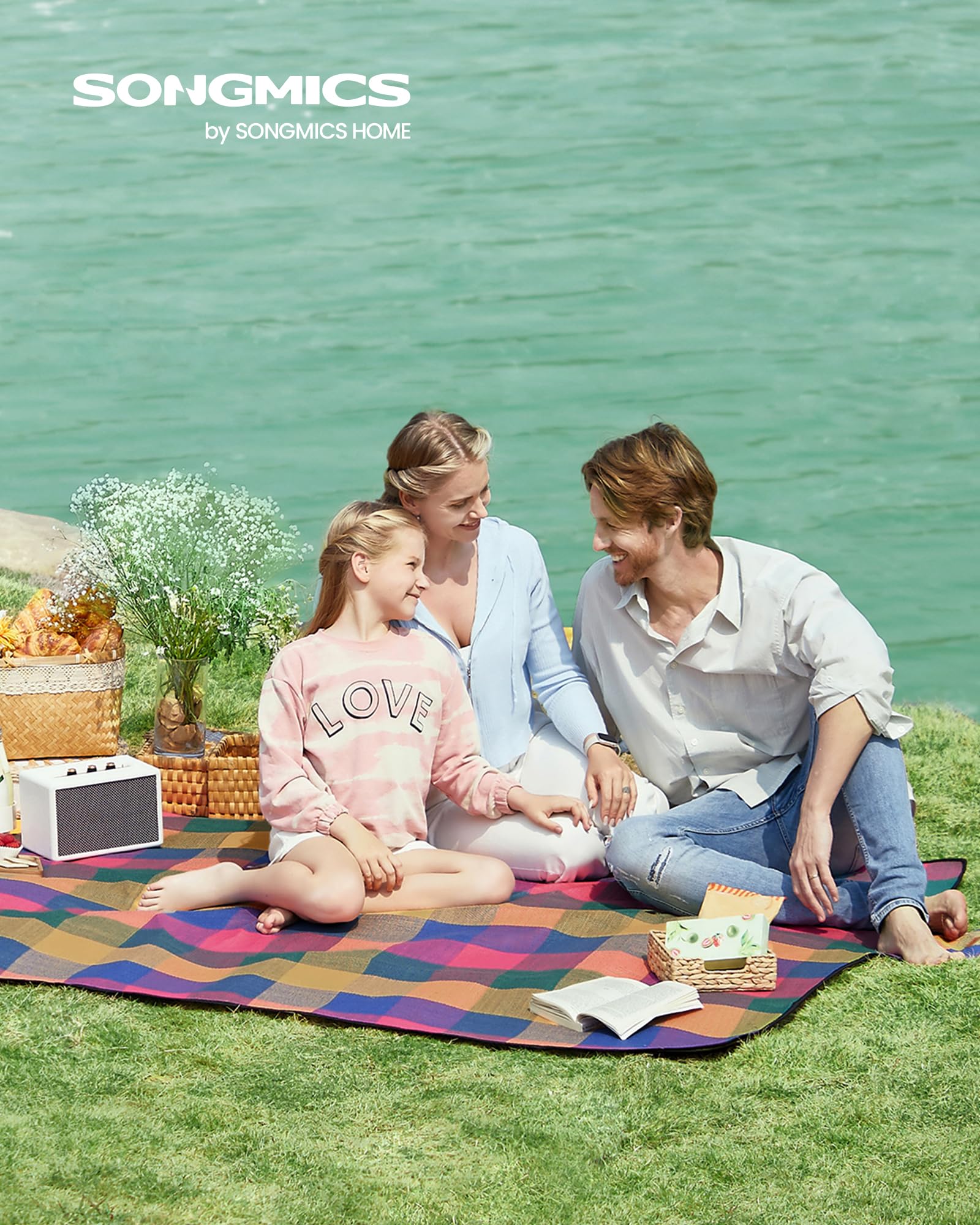 SONGMICS Coperta da Pic-nic, Tappeto da Campeggio o Giardino, Impermeabile e Pieghevole, con Manico, Multiuso, 195 x 150 cm GCM50K