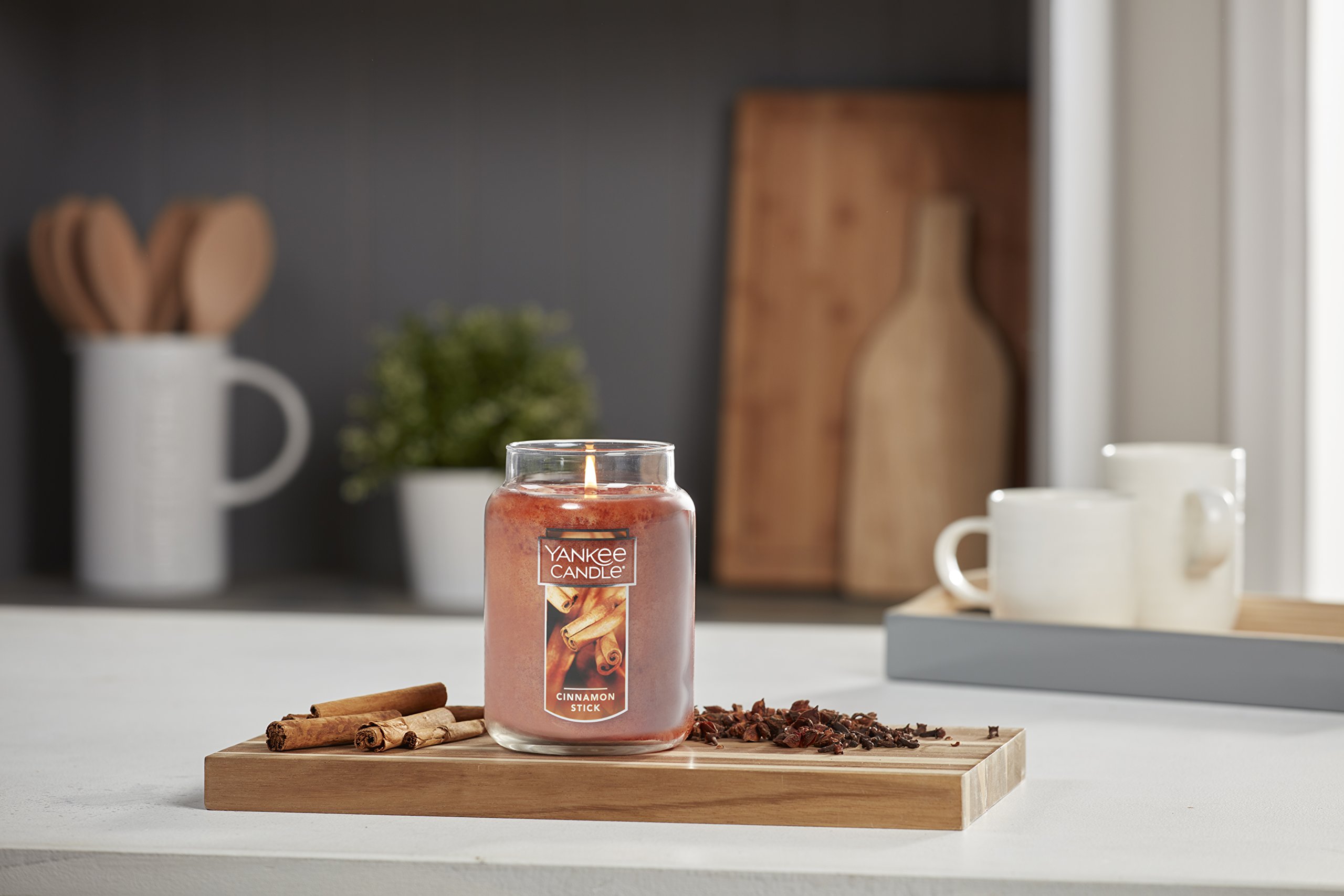Amazon.co.jp: Yankee Candle ラージ ジャーキャンドル、シナモン