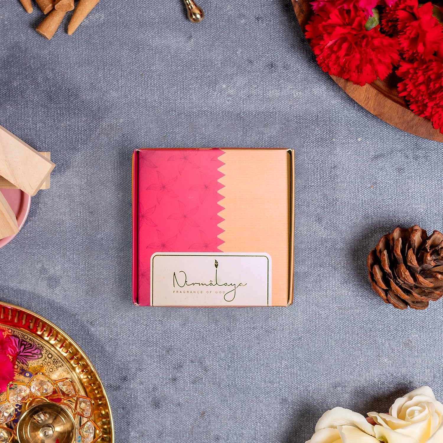 NIRMALAYA Bastoncini di incenso alla rosa Rooh di alta qualità, realizzati con fiori riciclati, 100% naturali e senza carbone, agarbatti di lusso biologico per Pooja, meditazione, yoga, confezione da