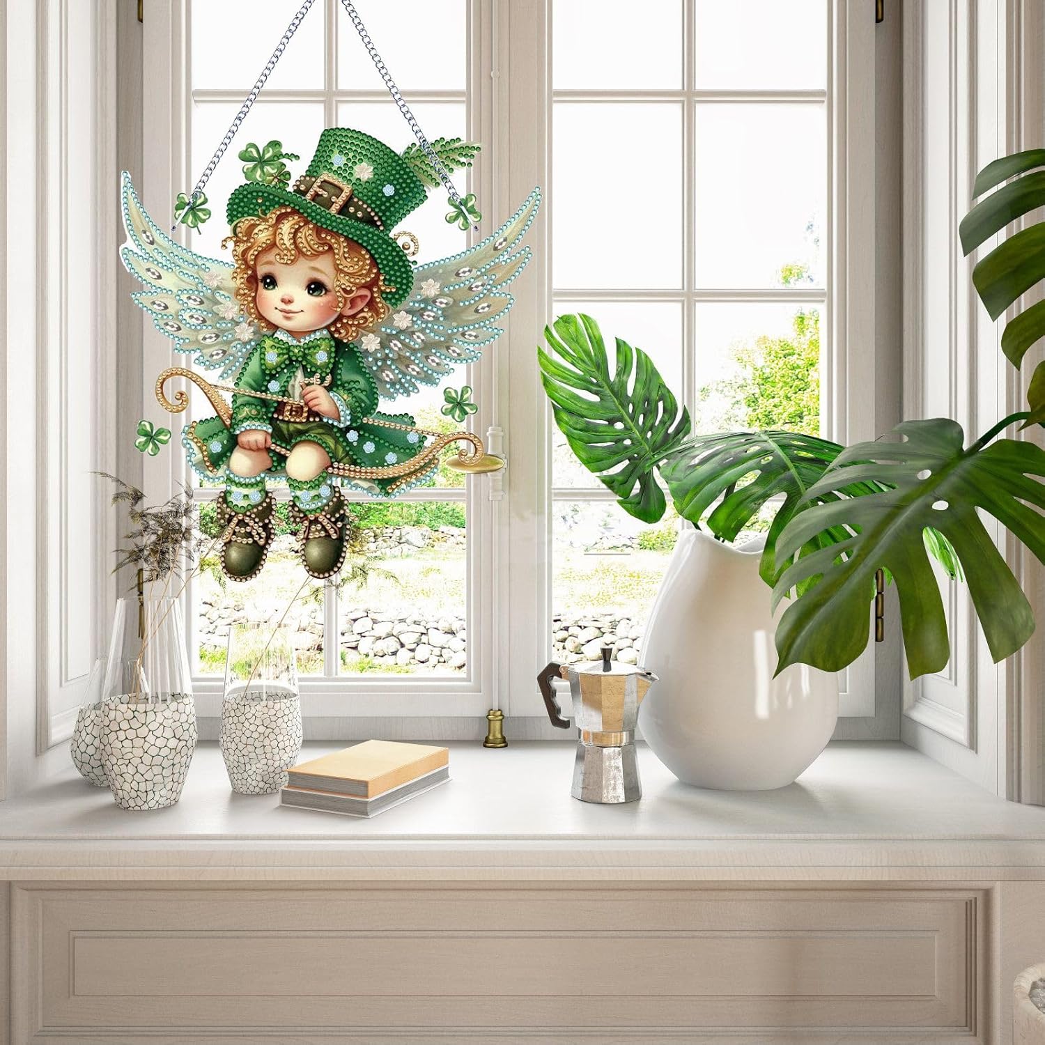 DIY Diamond Pendant for Window Decor, St. Patrick's Day Clover Little Angel Diamond Art Painting Creative Acrylic Wreath Home Decoration Pendant (Single-Sided Diamond)