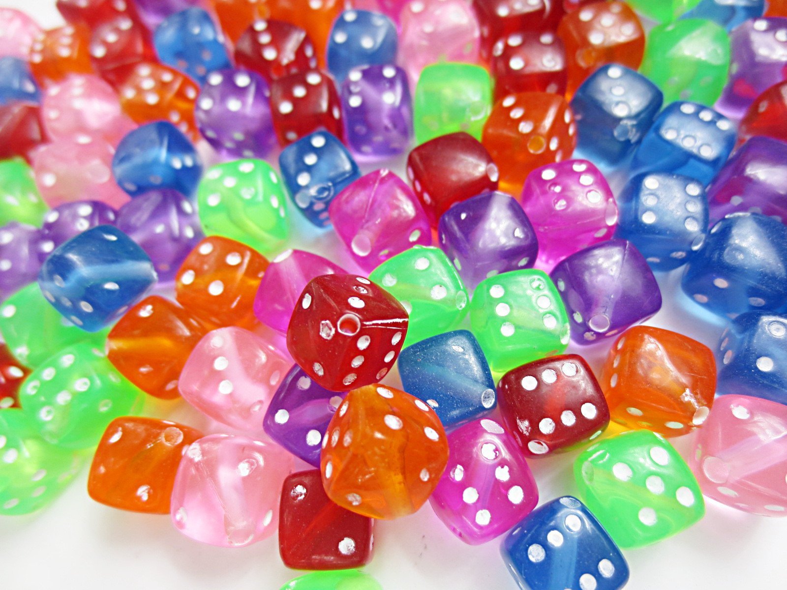 Amazon | 100個 サイコロビーズ アクリルビーズ カラフルミックス 9mm