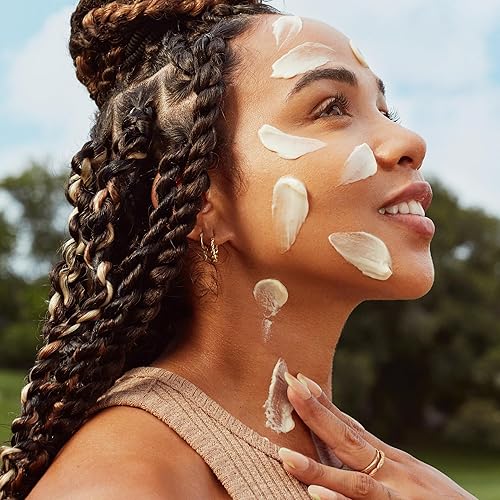 Miniatura 5 de Three Ships - Firm Believer Goji Stem Cell + Granate suavizante cuello + crema facial  Hidrata, suaviza, tonifica la piel  Sin crueldad, vegano, sin