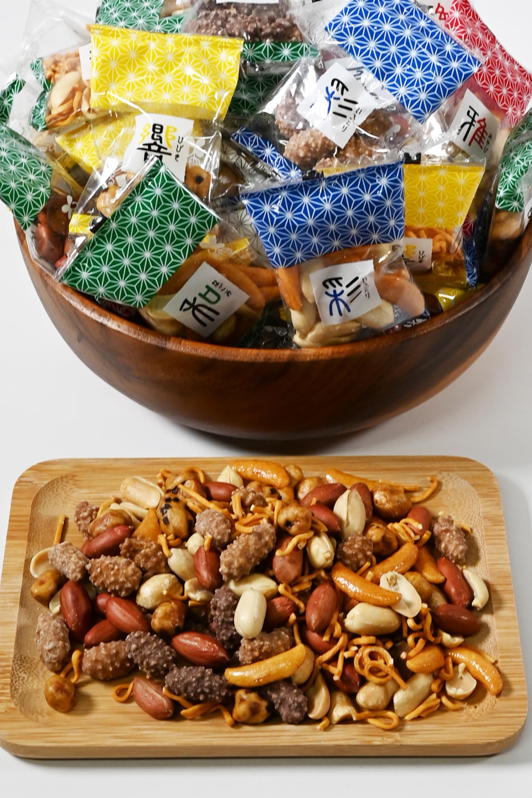 Amazon | お菓子の詰め合わせ 柿ピー なっつ【 7種の 豆菓子 ミックス