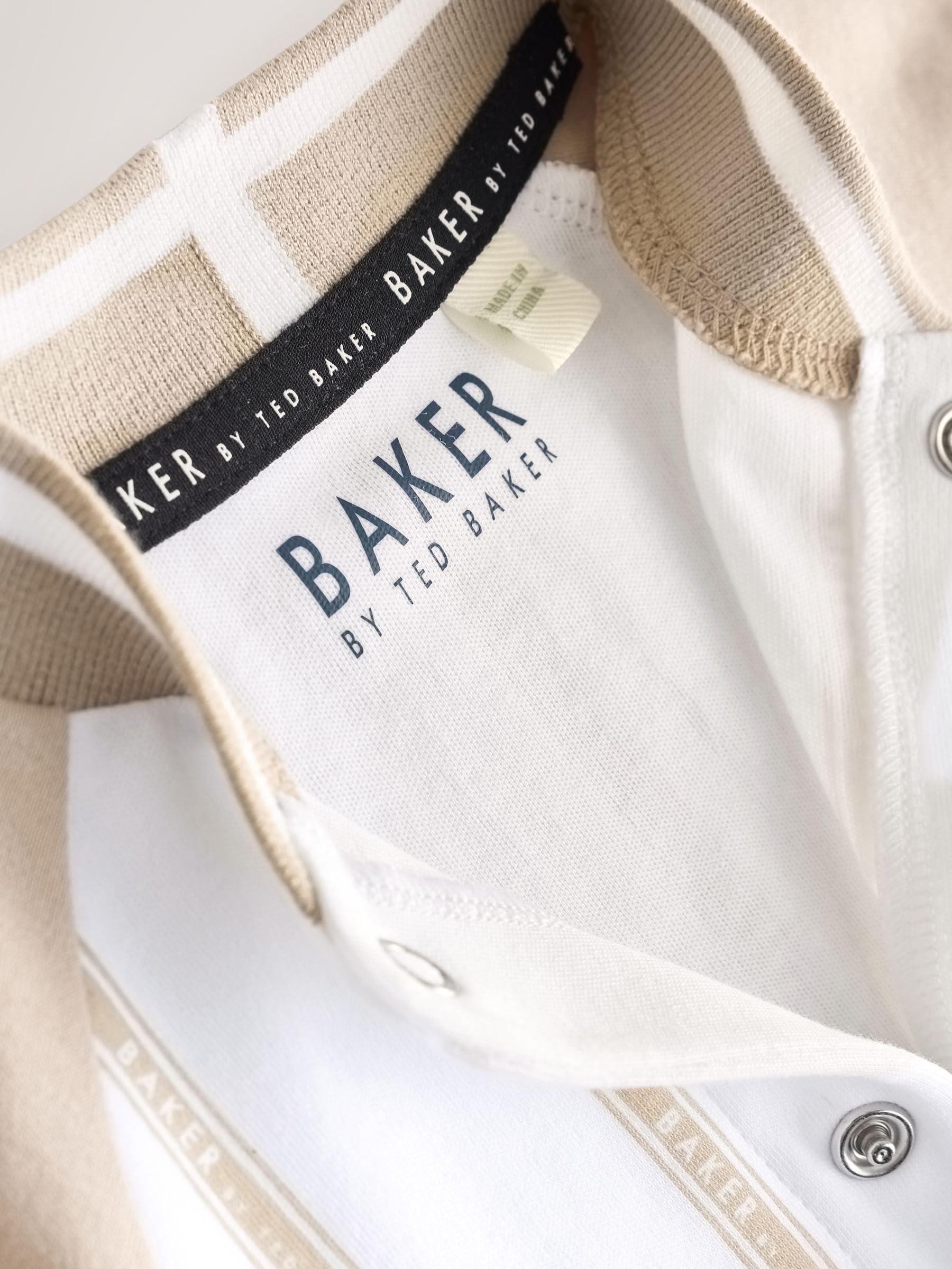 Noworodki chłopcy Zestaw 2 pajacyków w kolorze niebieskim/kamienia w stylu uniwersyteckim Baker by Ted Baker