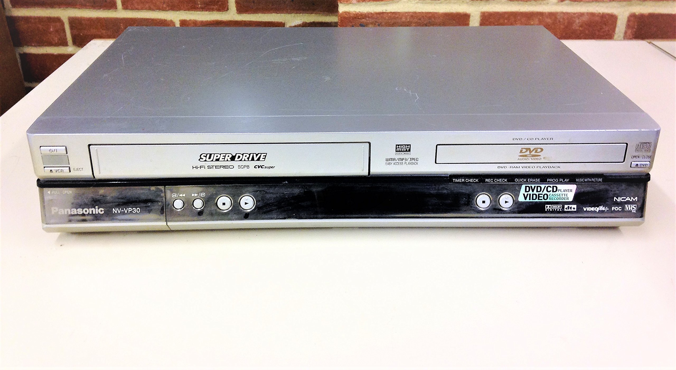 Panasonic NV-VP30 DVD/VCR COMBI - NICAM, SUPERDRIVE DUEL Panasonic NV-VP30 DVD/VCR COMBI - NICAM, SUPERDRIVE DUEL