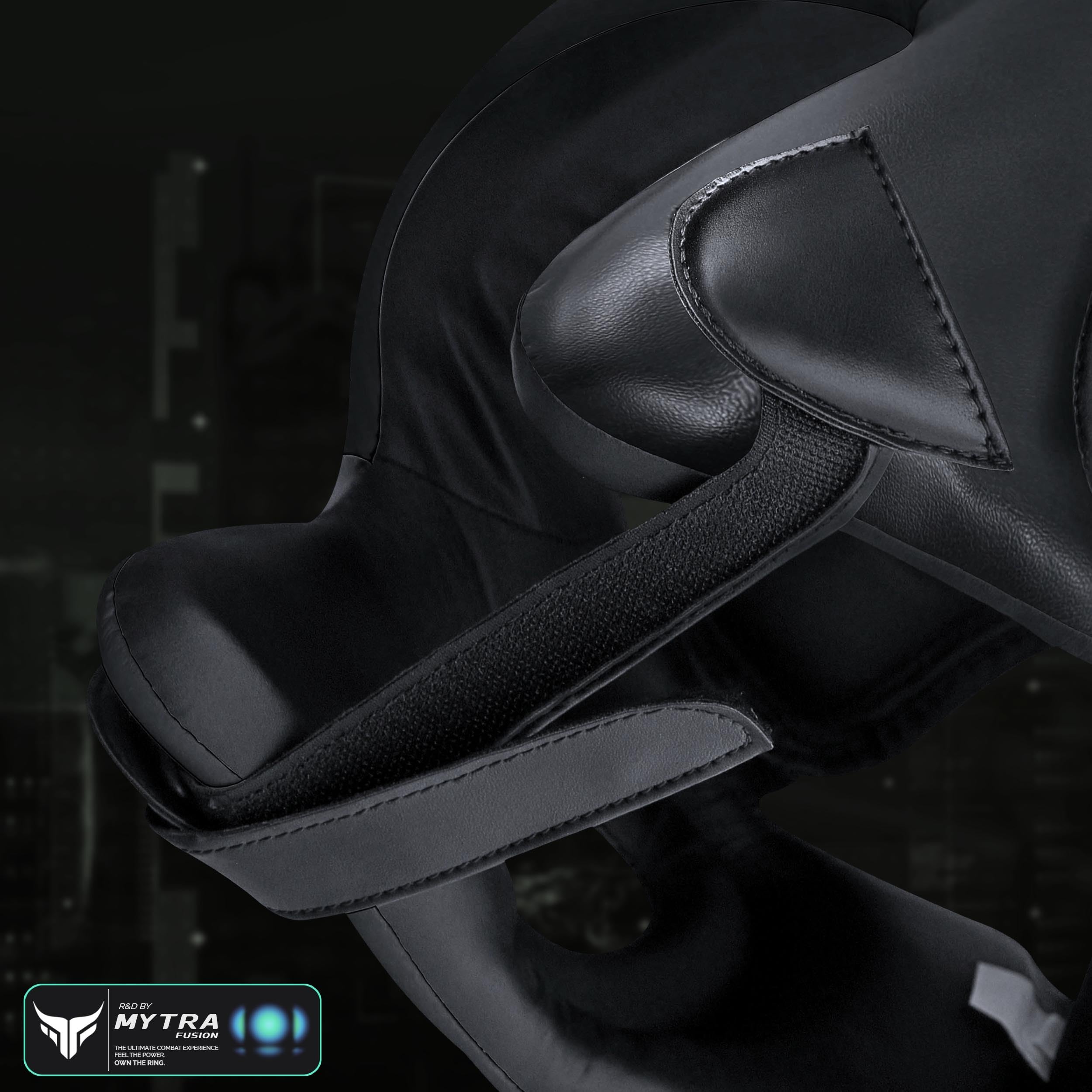 Mytra Fusion kask bokserski – kask MMA z regulowanym paskiem do kickboxingu, Muay Thai, sparingu, sportów walki i karate