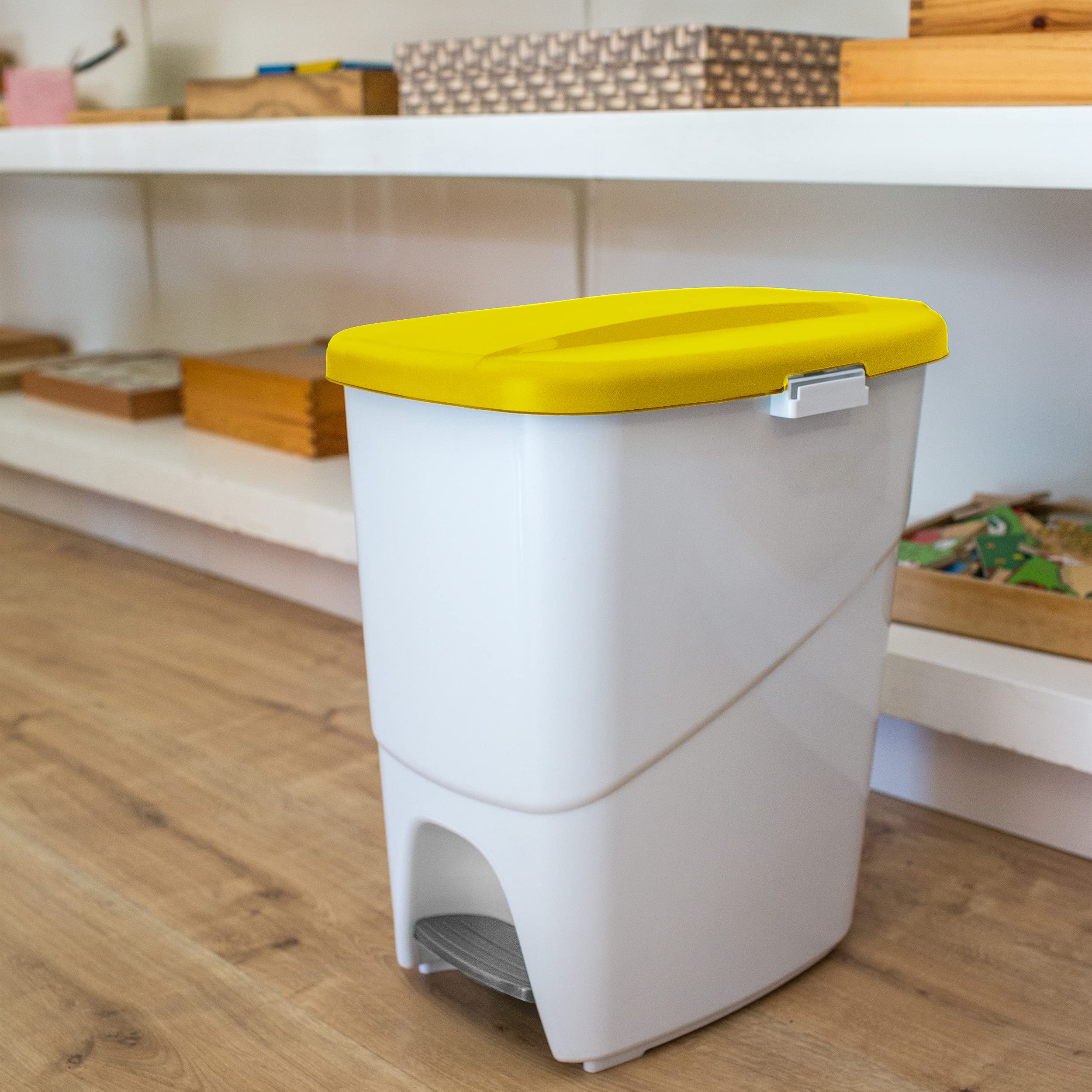 Denox Set de 3 Cubos de Reciclaje con Pedal. Cubos de Basura Cocina con Tapa Amarillo Verde y Azul. 3 x 25L. Separadores de Residuos, Polipropileno Resistente y Fácil Limpieza