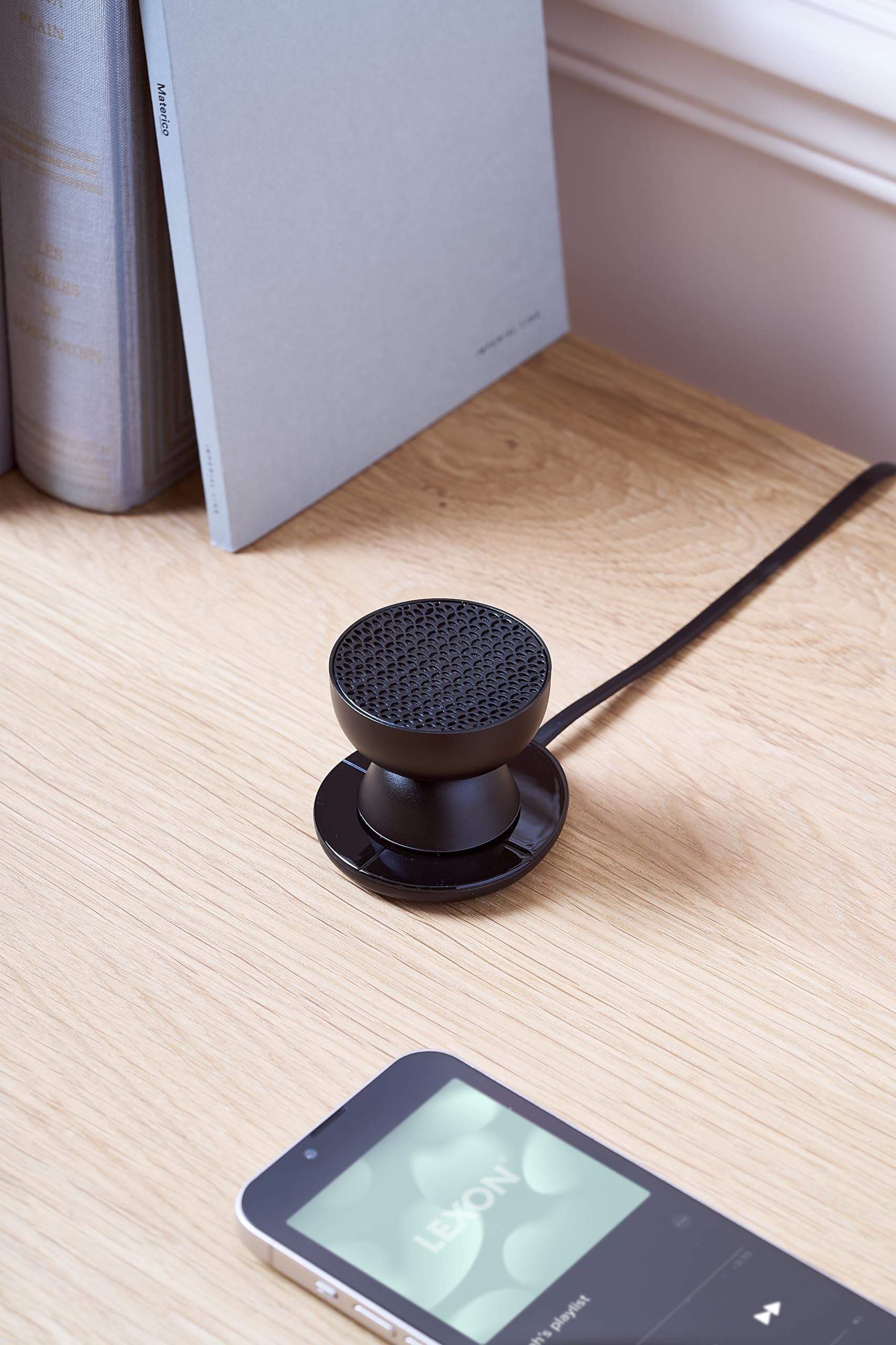 Lexon Mini-Lautsprecher, Bluetooth, tragbar, TAMO, Pairing, mit Touchscreen, integriertes Mikrofon und Lautsprecher, kabellos, für PC und Smartphone – Schwarz
