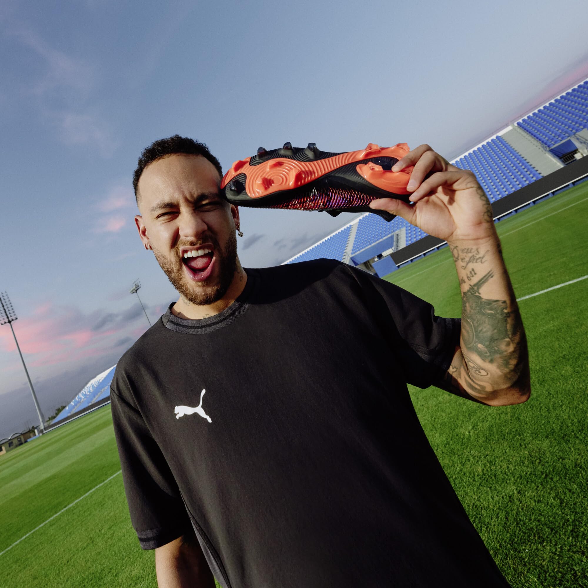 Puma - Future 8 Match FG/AG, Zapatillas de fútbol Unisexo, Puma Black-Puma White-Glowing Red,