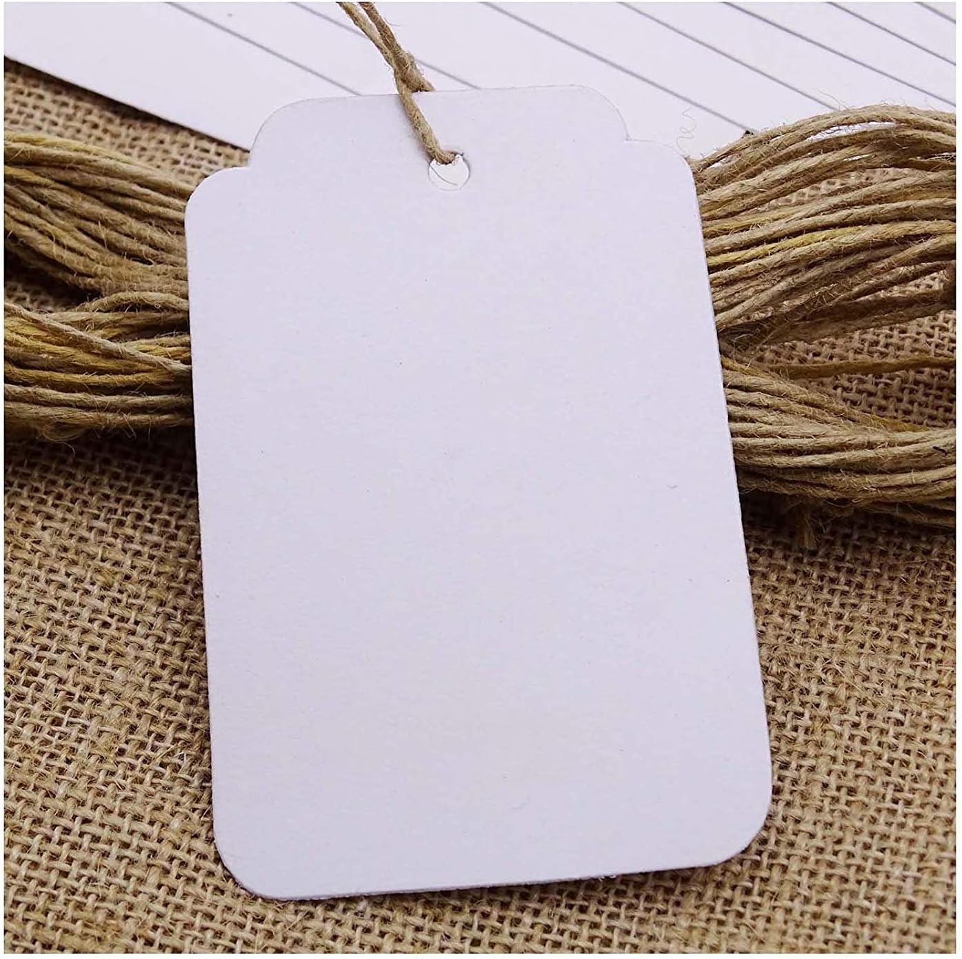 Darling Souvenir 500 PCS Round Shape Blank White Hang Tags White Card PaperWedding Favor Tags with Free Natural Jute Twine