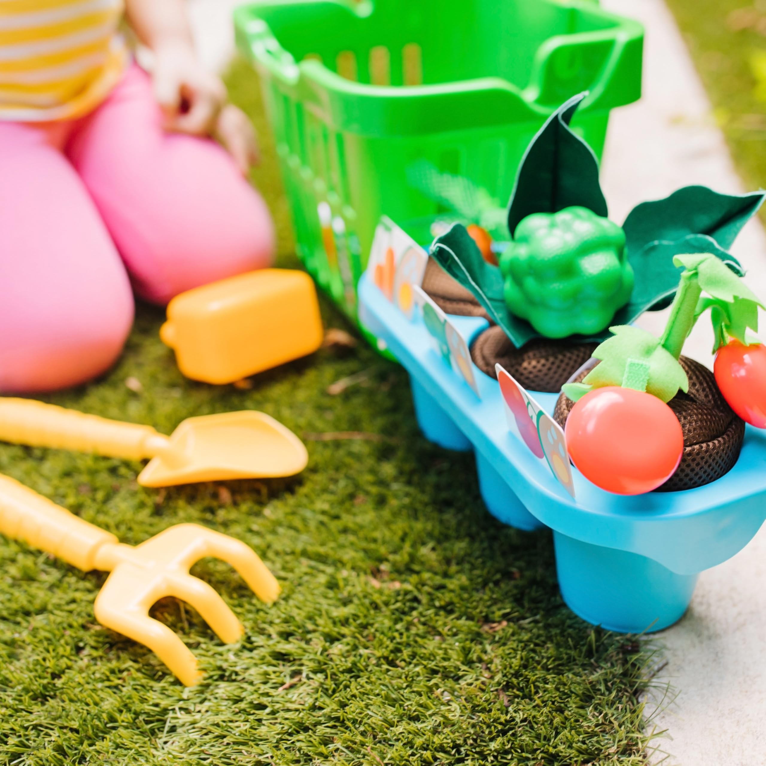 Melissa & Doug Let's Explore Deluxe Gardening Set