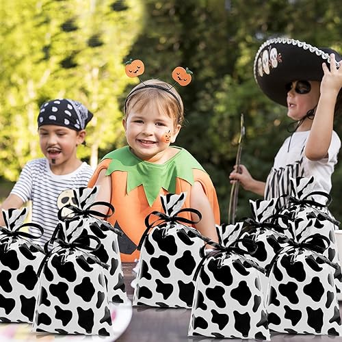 Miniatura 6 de CONEHOY 102 bolsas de plástico con estampado de vaca, bolsas de regalo para fiestas temáticas de vaca, bonitas bolsas de almacenamiento de dulces