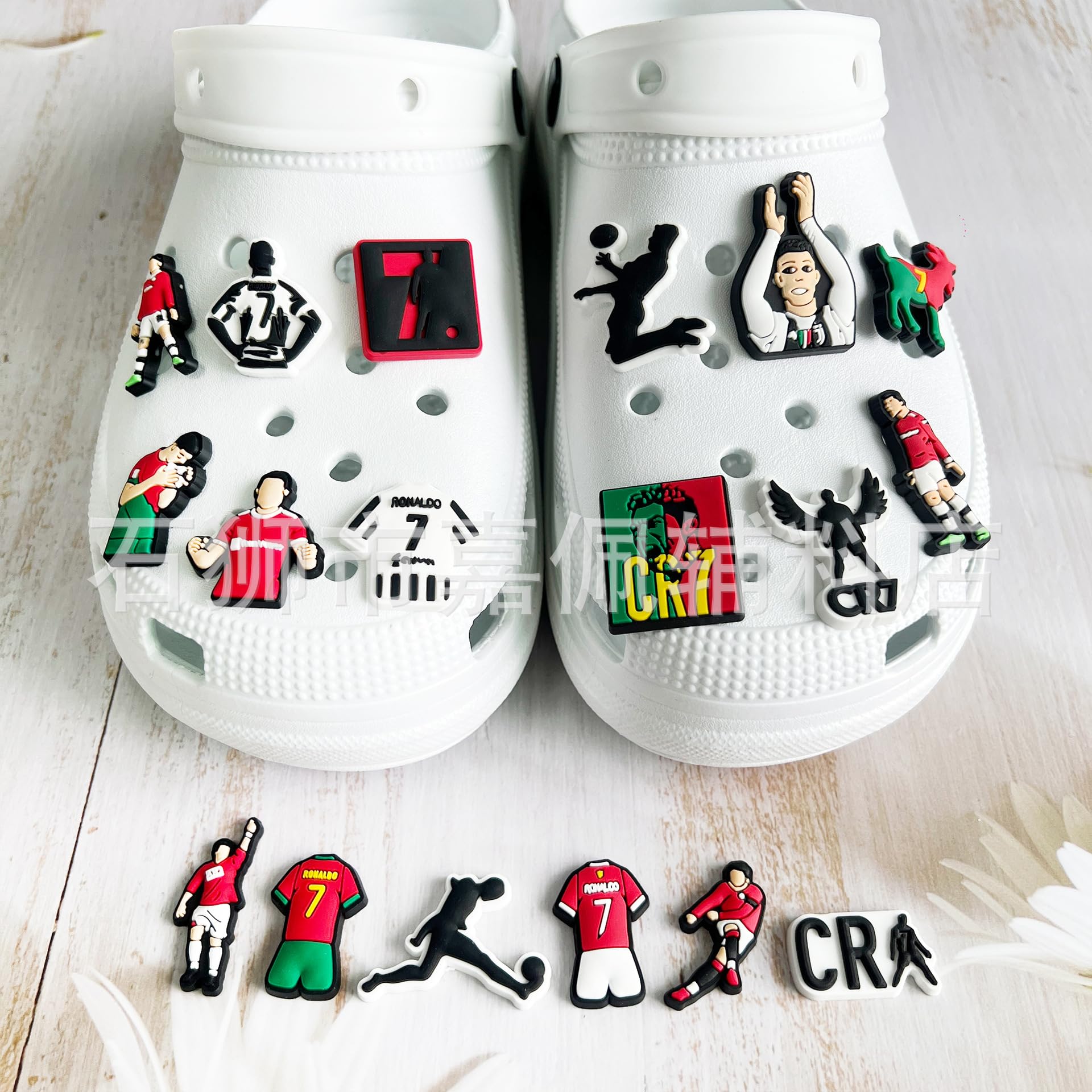 Croc CR7 18 dijes para zapatos, accesorio de cocodrilo para adultos y niños, fútbol para zuecos