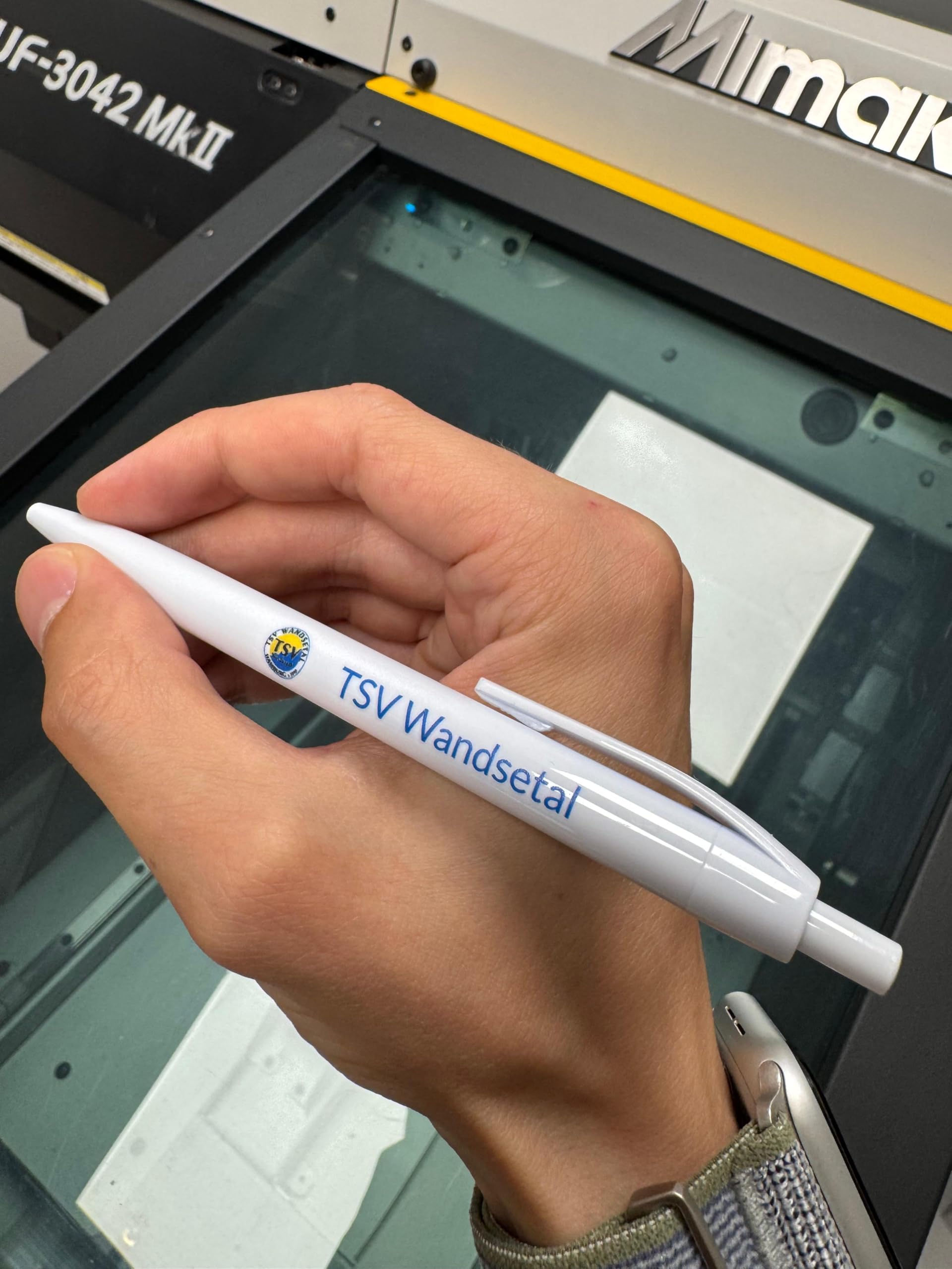 Générique Lot de 100 Stylos Publicitaires Personnalisés avec Logo et Texte – Stylo à Bille en Couleur – Impression UV Haute Qualité – Idéal pour Entreprises, Événements, Mariages et Cadeaux (Blanc)