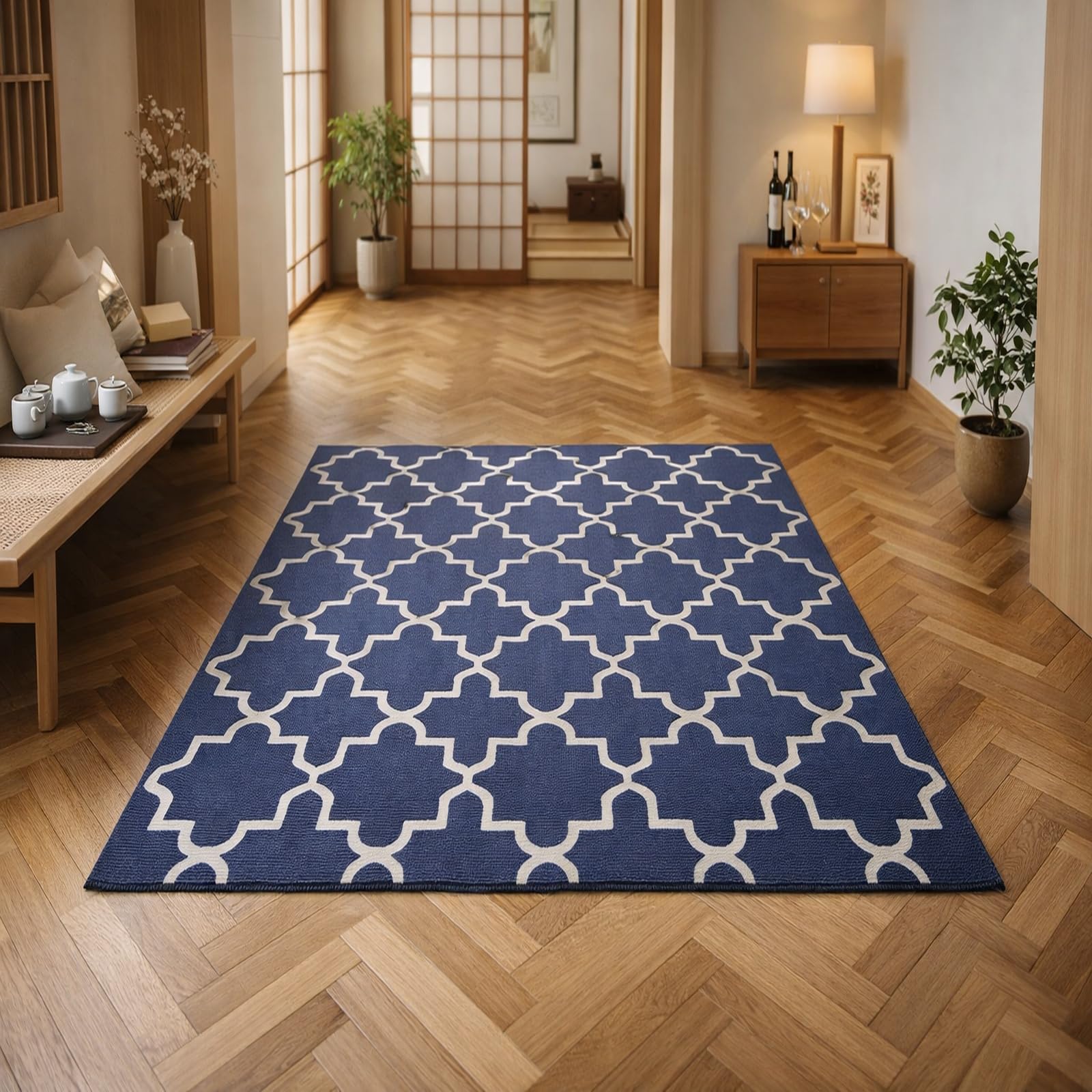 Grand tapis de salon à poil ras idéal pour réchauffer une chambre d'adulte