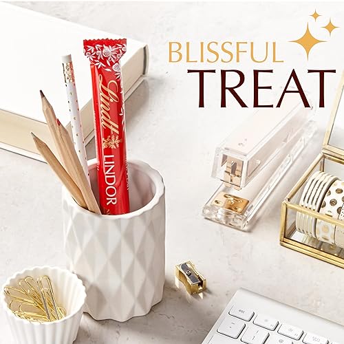 Vista 183 de Lindt LINDOR - Trufas de chocolate amargo con leche de avena, trufas de chocolate sin lácteos con centro de trufa suave y derretida, 5.1 onzas