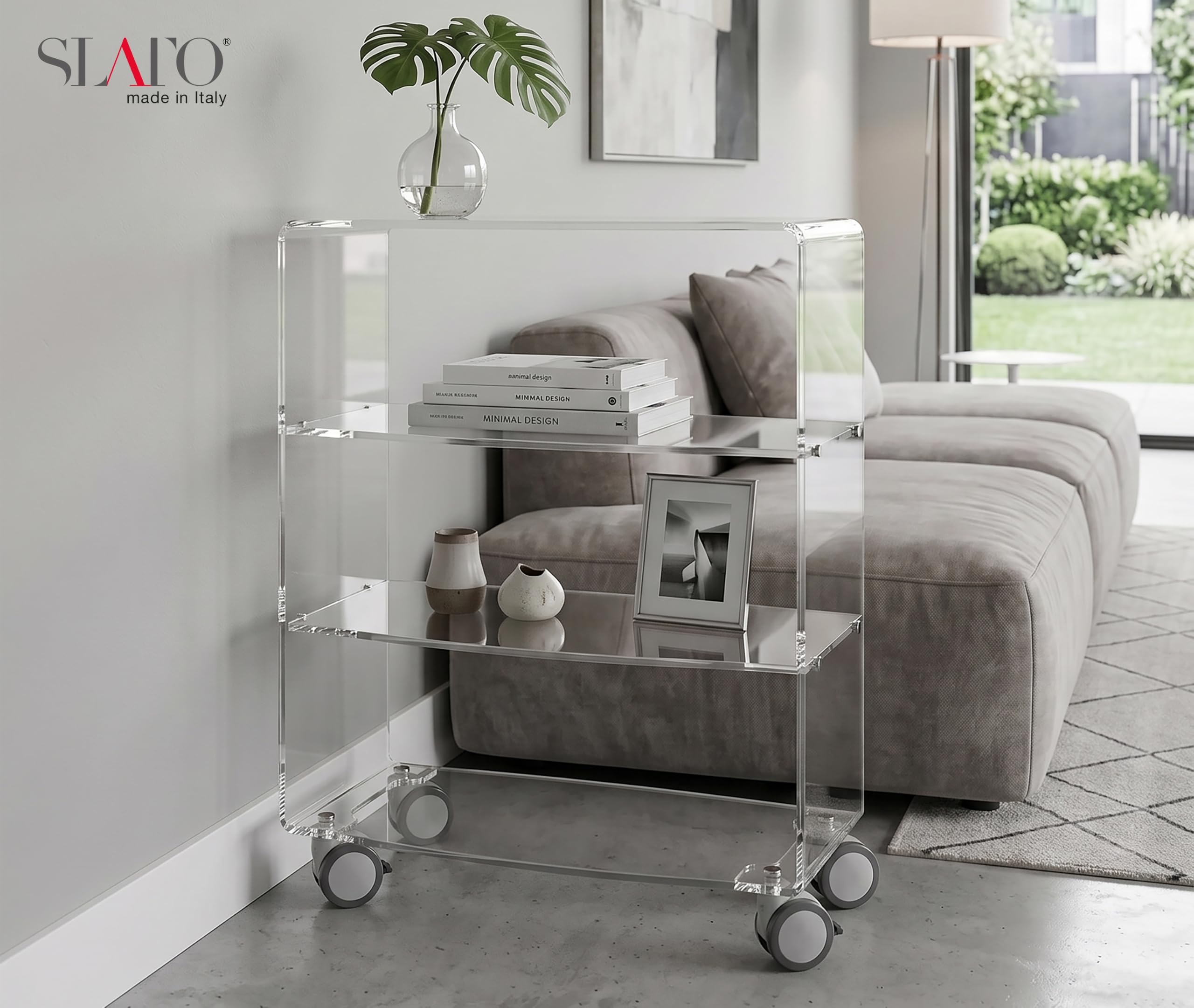 Slato Esperia - mobiletto vetrinetta con ruote in cristallo acrilico trasparente da soggiorno o camera da letto a quattro ripiani, Libreria, Salotto, design moderno Made in Italy, cm. 32× 67 × h 82