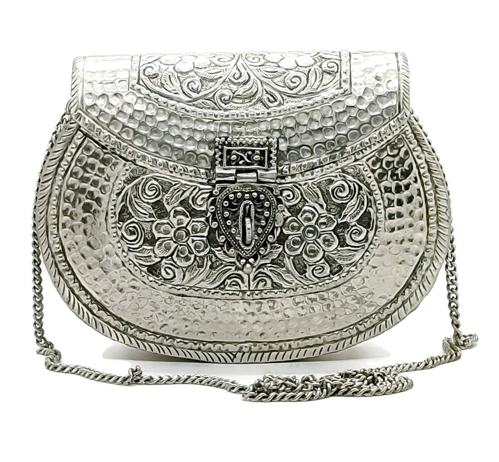 Trend Overseas Handmade Bridal Womens Antique Brass Purse Ethnic Metal Clutch Gift (Gold) (B08ZM2Y6P8) Amazon Price History, Amazon Price Tracker