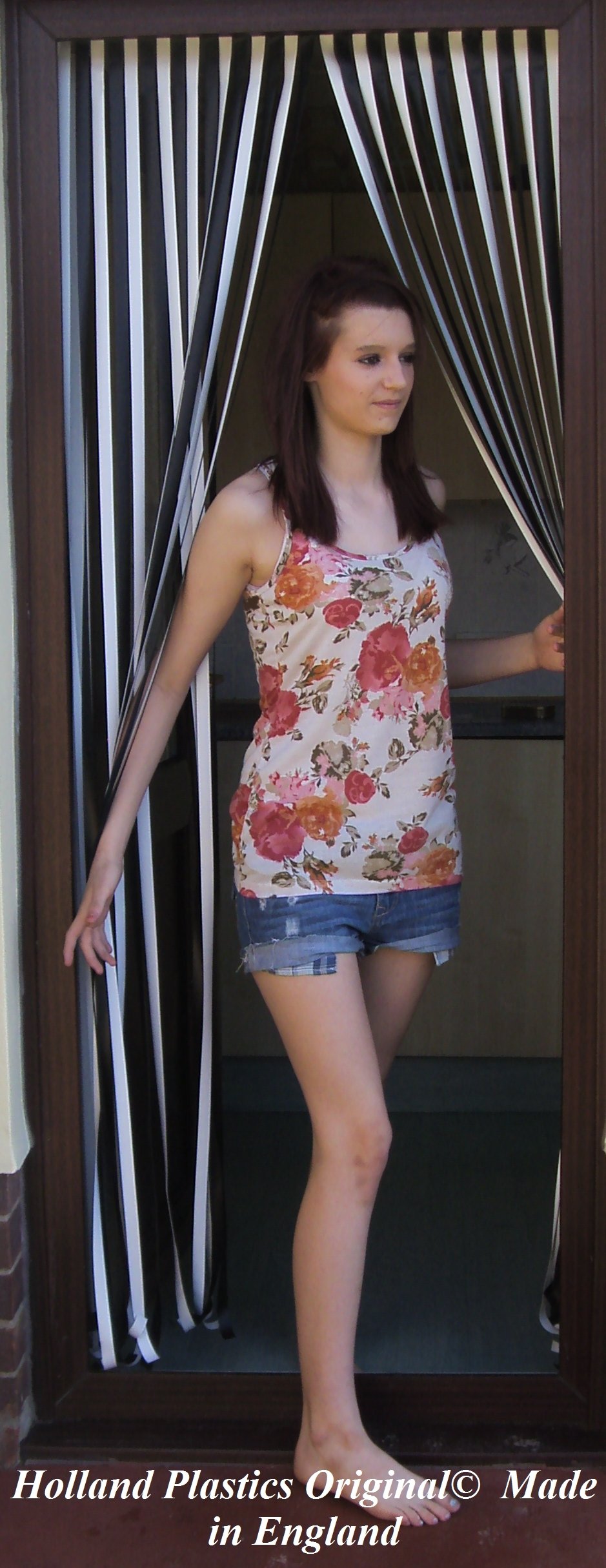 Holland Plastics Original Brand Heavy Duty Bug Fly Strip Door Blind 100Cm Wide 'Black & White'