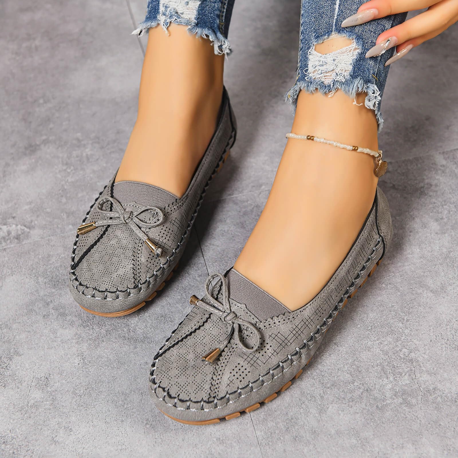 Women Vintage Eyelet Ballet Flats Memory Foam Comfy Soft Flats Casual Stitched Cute Non Slip Dress Shoes with Bowknot — view 3