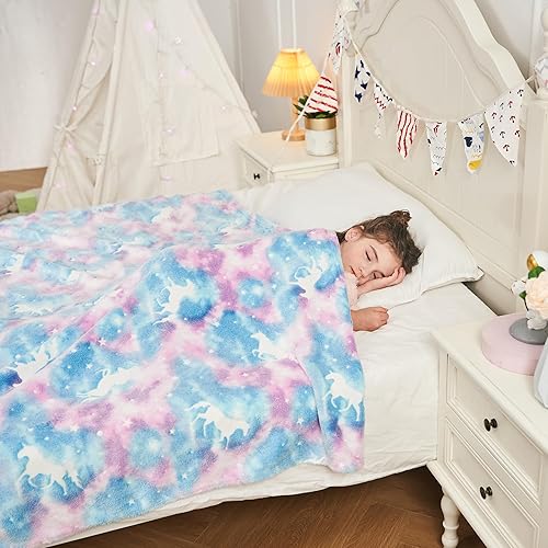 Miniatura 4 de inhand Juguetes de unicornio azul que brillan en la oscuridad para manta, regalos de unicornio para niñas de 1, 2, 3, 4, 5, 6, 7, 8, 9, 10, 11, 12,