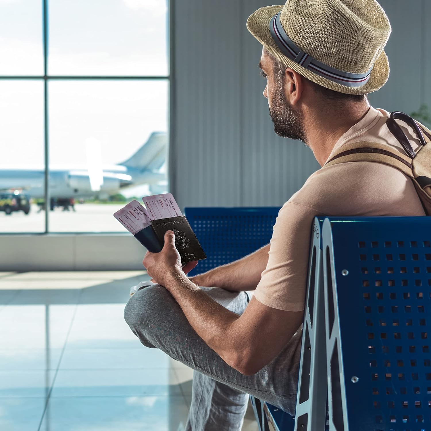 Doulove Passport and Vaccine Card Holder Combo, Passport Holder with Vaccine Card Slot, PU Leather Passport Cover Case for Women Men, Black : Clothing, Shoes & Jewelry