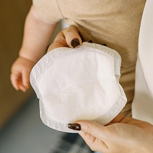 Miniatura 12 de Dr. Brown's Disposable One-Use Absorbent Breast Pads for Breastfeeding and Leaking - 60pk - Packaging May Vary
