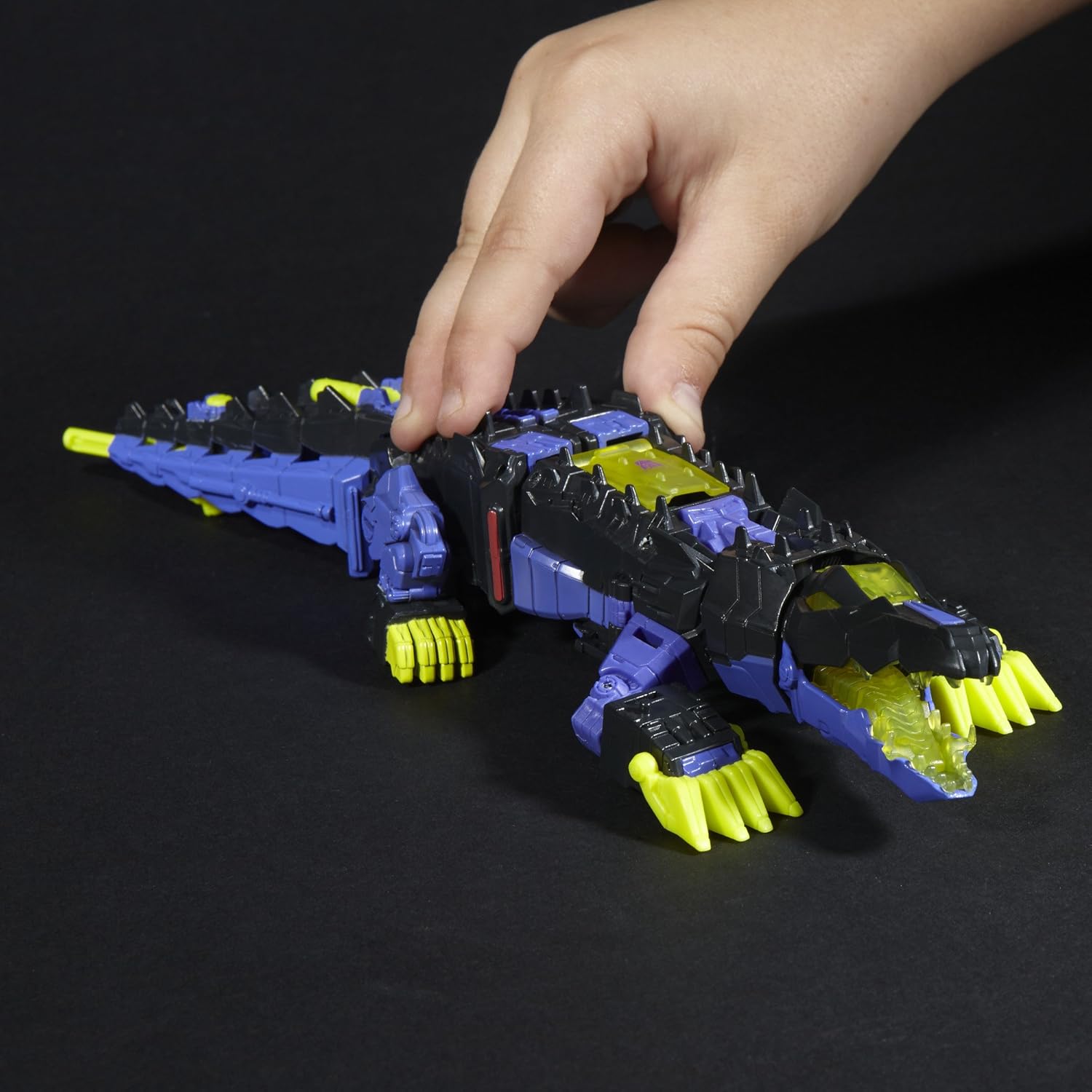 Transformers Generations Titans Return Decepticon Krok and Gatorface