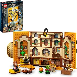 LEGO Harry Potter Hufflepuff House Banner 76412 - Hogwarts Castle Common Room Toy or Wall Decoration, Set with 3 Minifigures and Mandrake, Collectible Travel Toys, Great Gift for Boys, Girls, or Kids