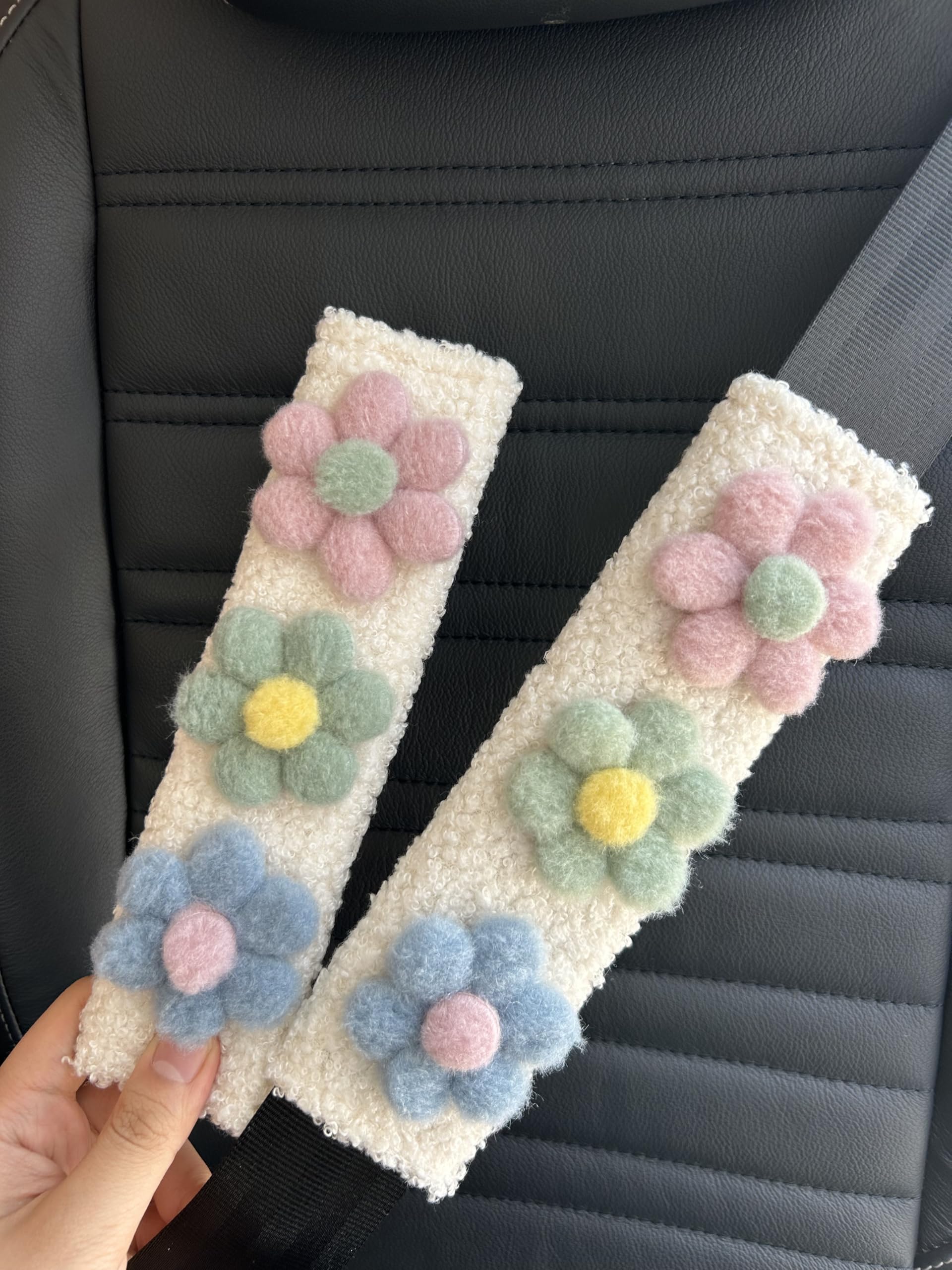 BNTR Car Seat Belt Cover 2PCS Stocking Stuffers Cute Creative Flower Safety Seatbelt Shoulder Pad Auto Accessory Neck Cushion Protector Seatbelt