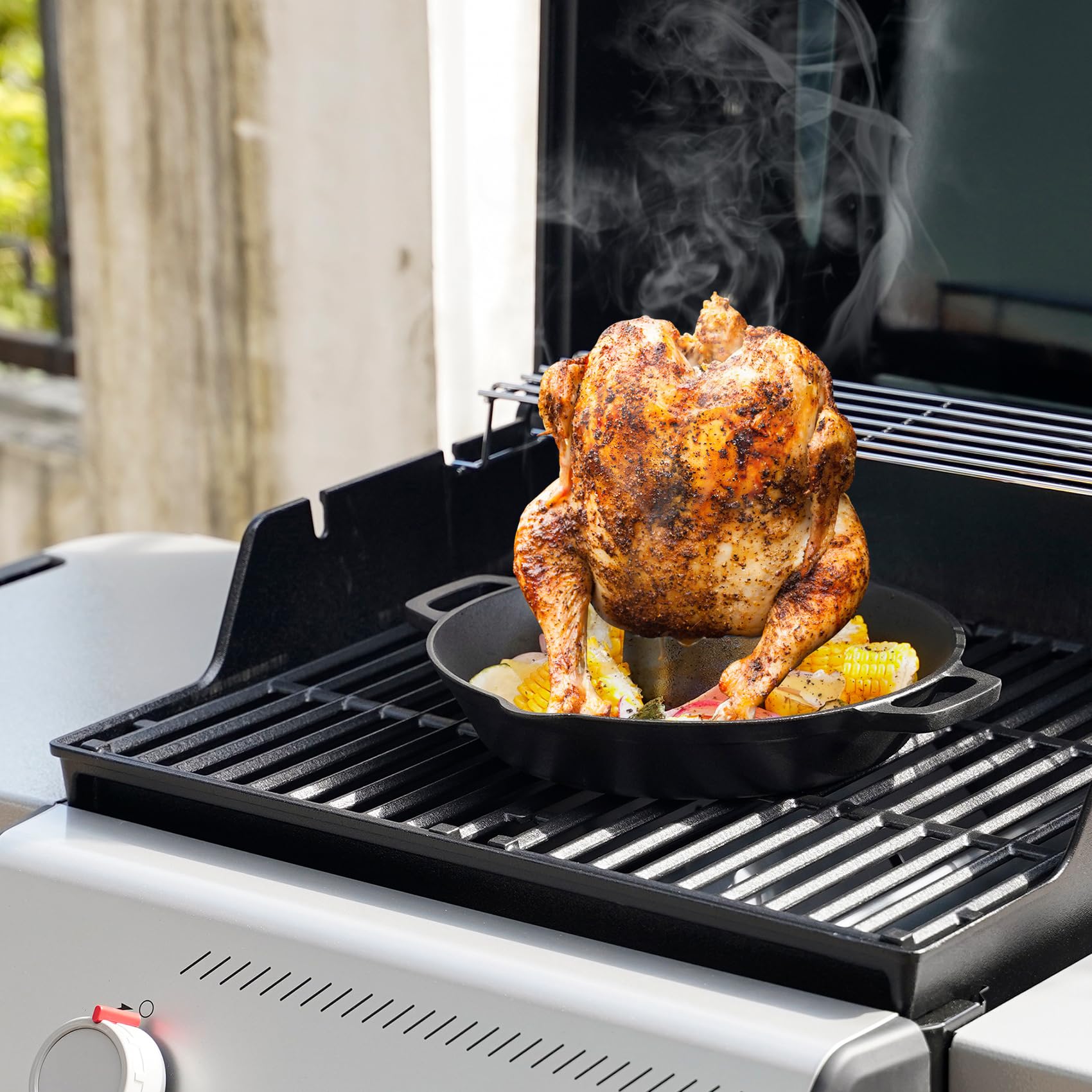 Onlyfire Chef Uniwersalny żeliwny pojemnik na piwo z kurczaka z patelnią do pieczenia do większości grillów i piekarników