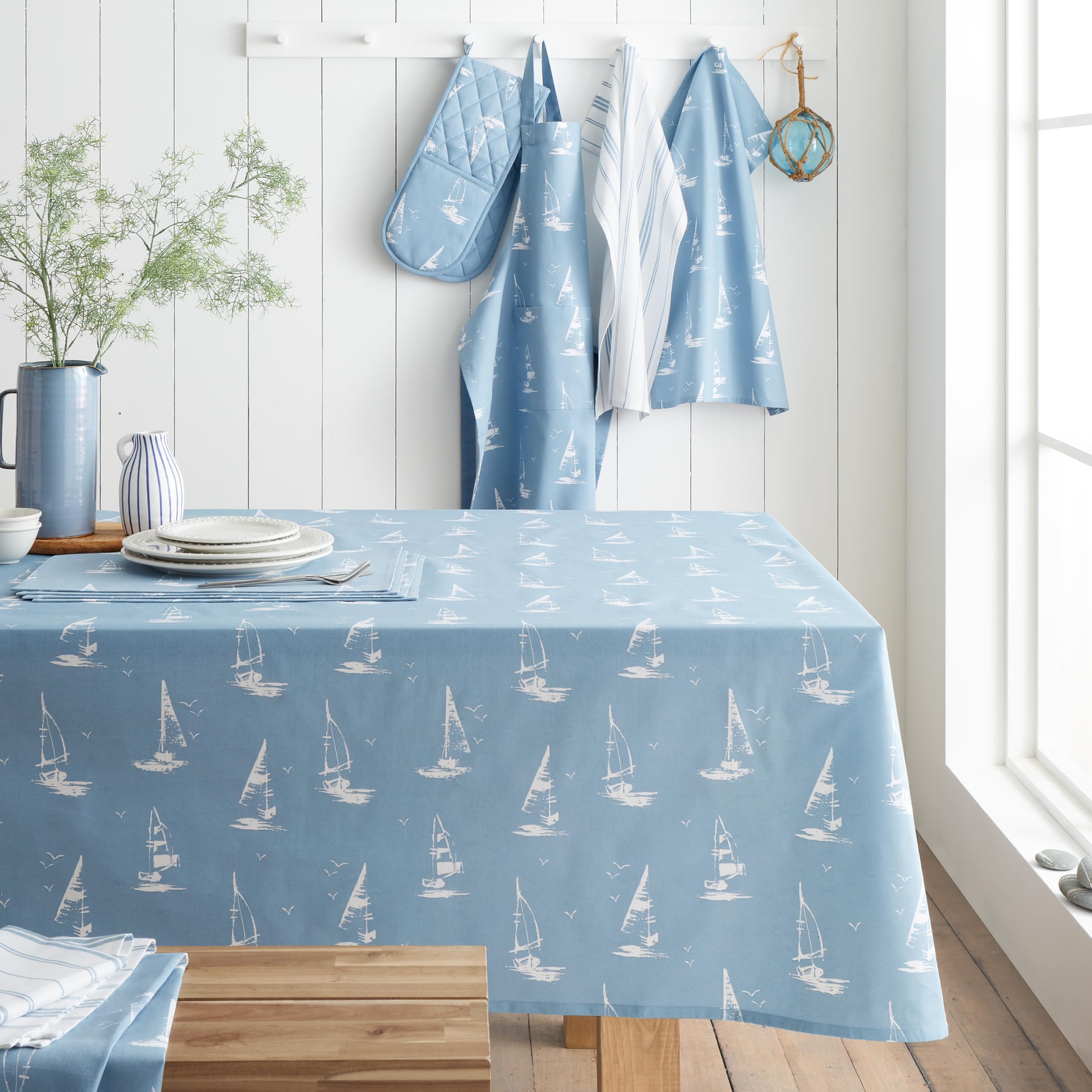 Catherine Lansfield Salcombe Boats Cotton 137x229cm Table Cloth Blue