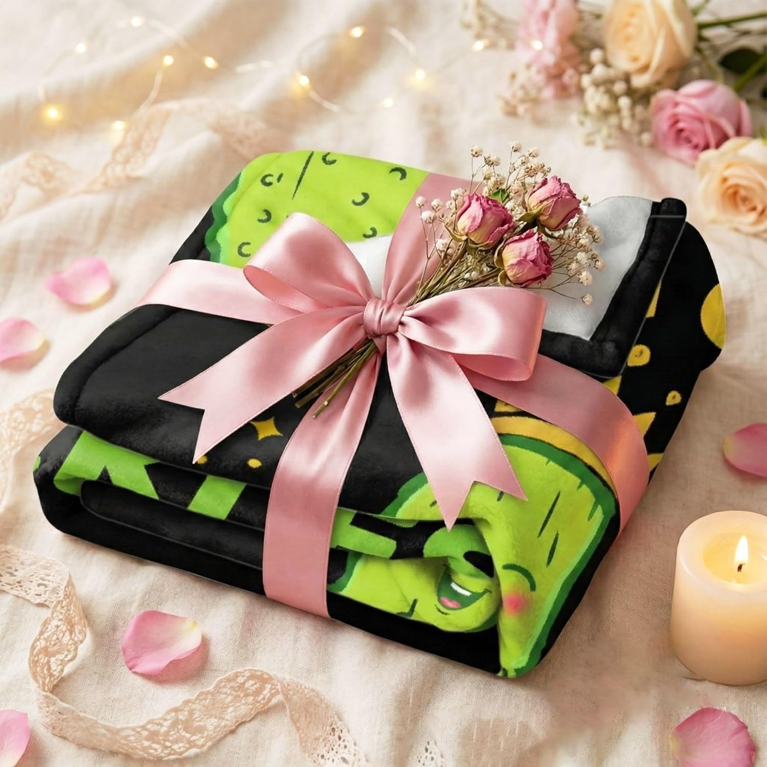 ZOE DAVISON Pickle Blanket,Pickles Gifts for Kids, Just A Girl Who Loves Pickles Flannel Blankets, Used for Bed Sofa,Lightweight Cozy Warm Fluffy Microfiber SMALL-50x40 Inches for Girls - Image 6