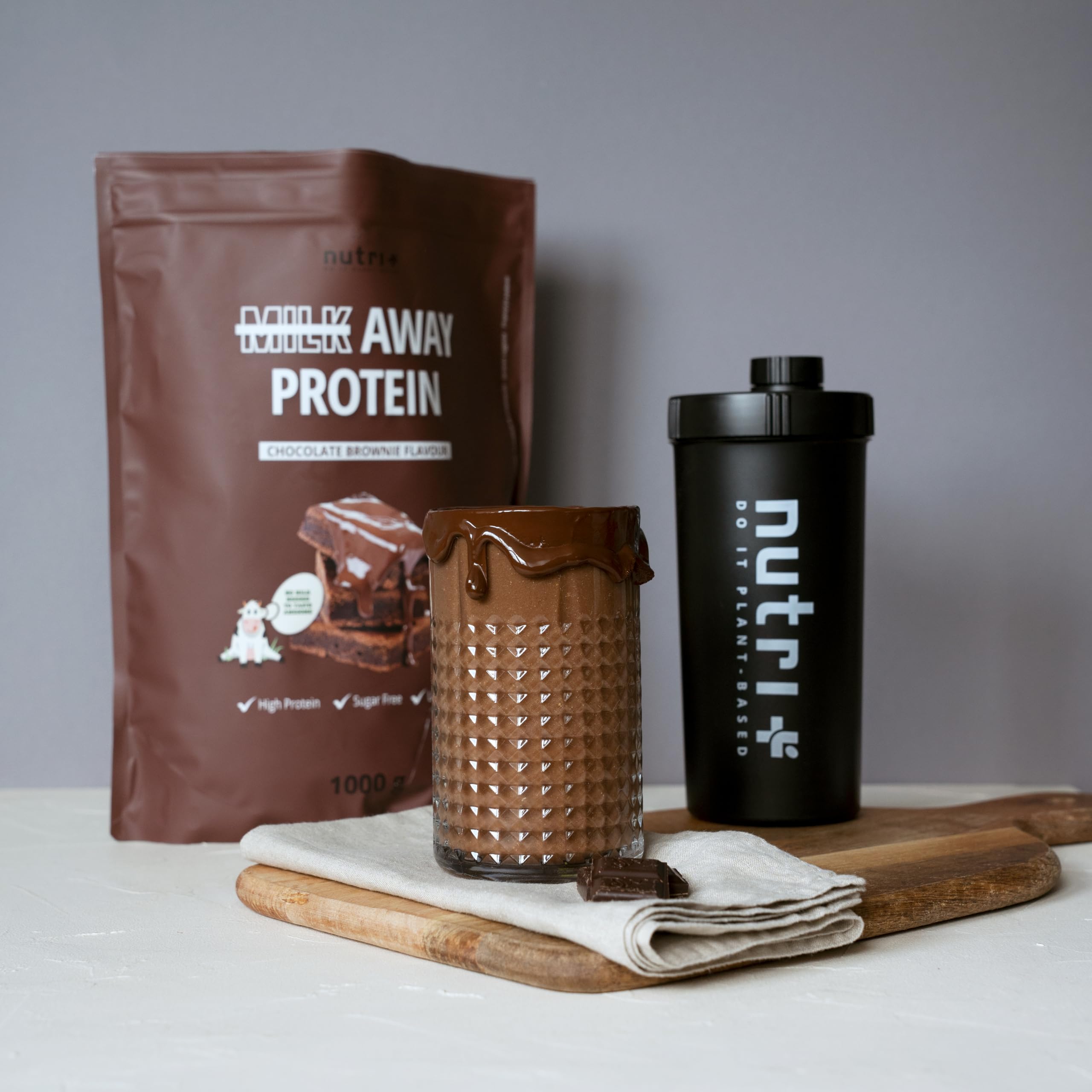 Nutri + Protéine végétalienne en poudre Chocolate Brownie - 1kg sans soja - 5k Shake de protéines de pois, sarrasin, graines de chanvre, riz et graines de citrouille
