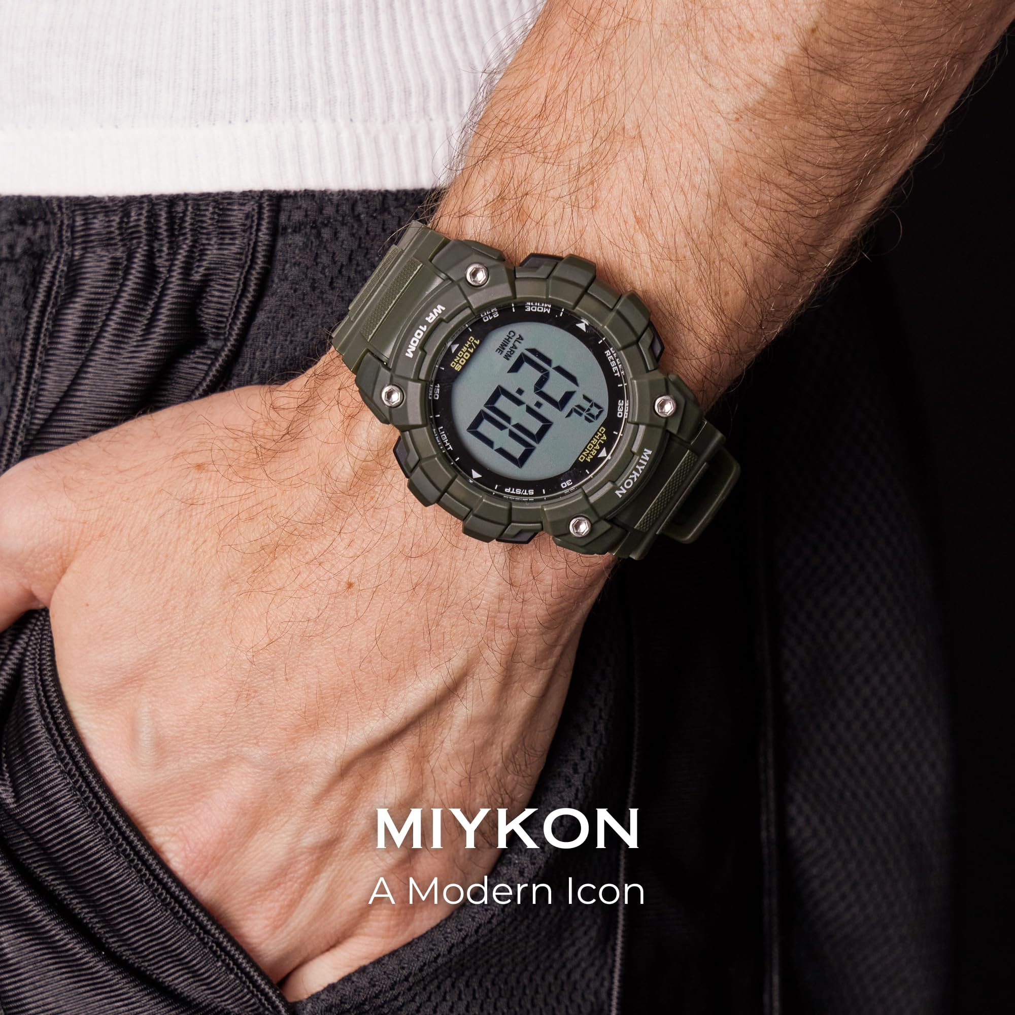 Miykon Orologio militare da uomo, grande display, tattico, costruito con resina antiurto, impermeabile fino a 100 m, orologio sportivo digitale, super illuminante, cronometro, sveglia, doppio fuso