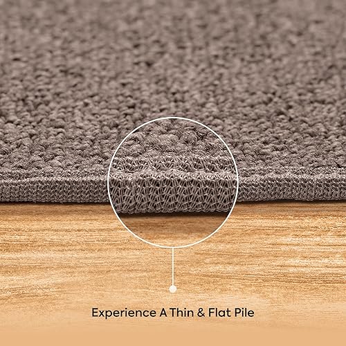 Miniatura 6 de Alfombra moderna para interiores y exteriores, color liso, color marrón, 2 x 2 pies, apta para mascotas y niños. Fabricada en Estados Unidos,