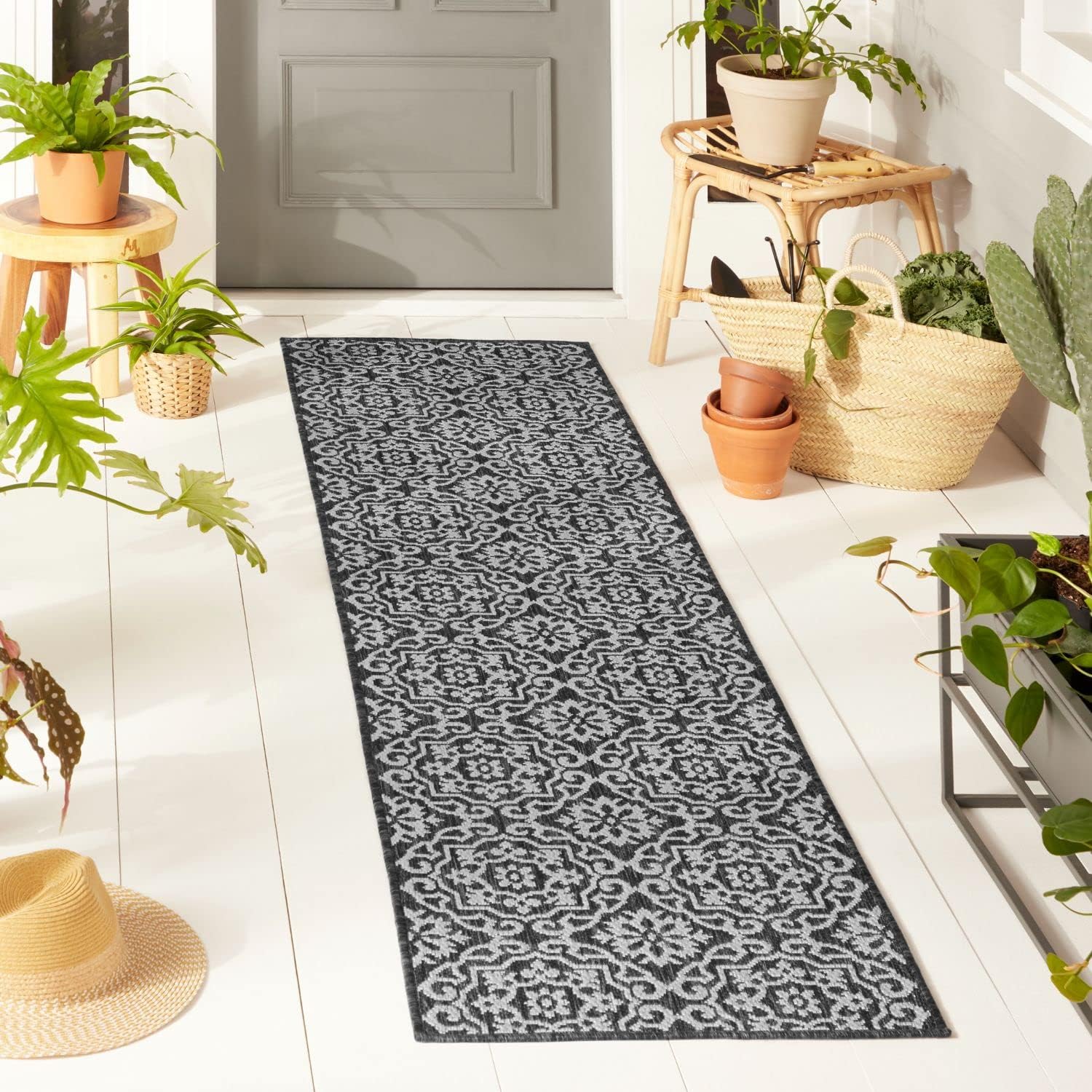 Black and Gray Medallion Synthetic 6' x 9' Easy-Care Area Rug