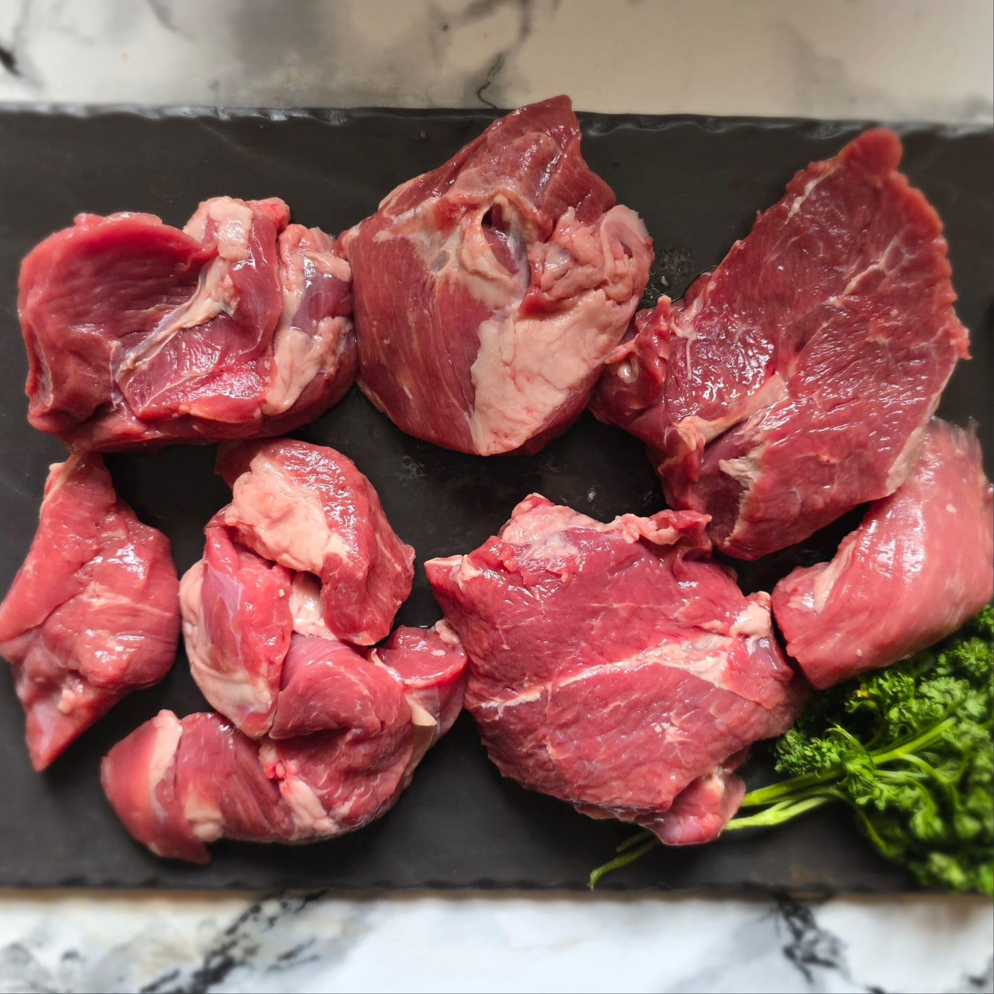 SELECTIV viandes d'exception I Colis Agneau UK : 3 côtes, 2 tranches gigot, 2 pavés, 1 sauté - 1,370kg - UK