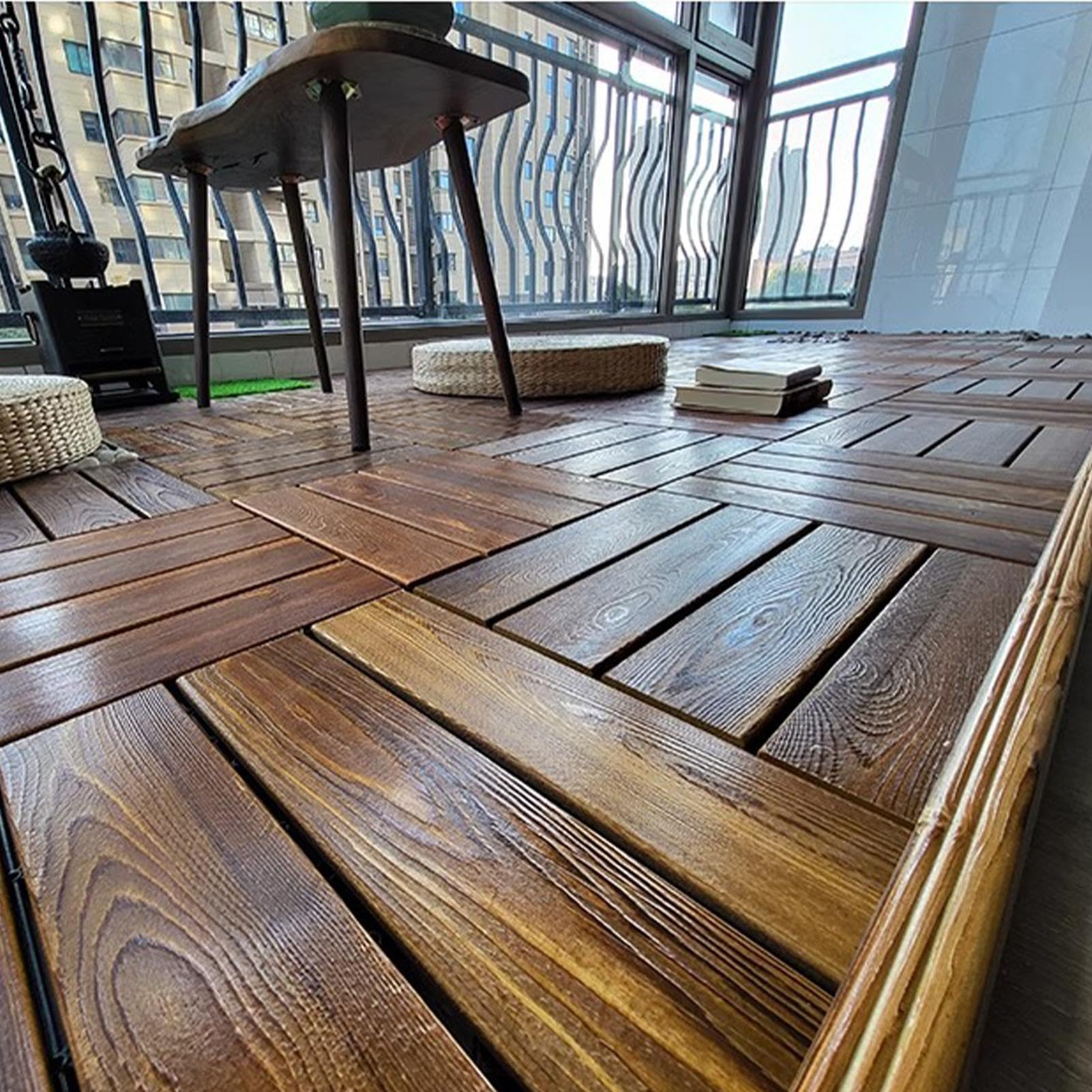 Piastrelle per terrazze ad incastro – Piastrelle per terrazze in legno, 3 assi per terrazze carbonizzate | 12 x 12 pollici antiscivolo per prato, rivestimento esterno ad incastro per piscina | Pavimentazione per Patio e Esterno per Decorazione Interna, Pi