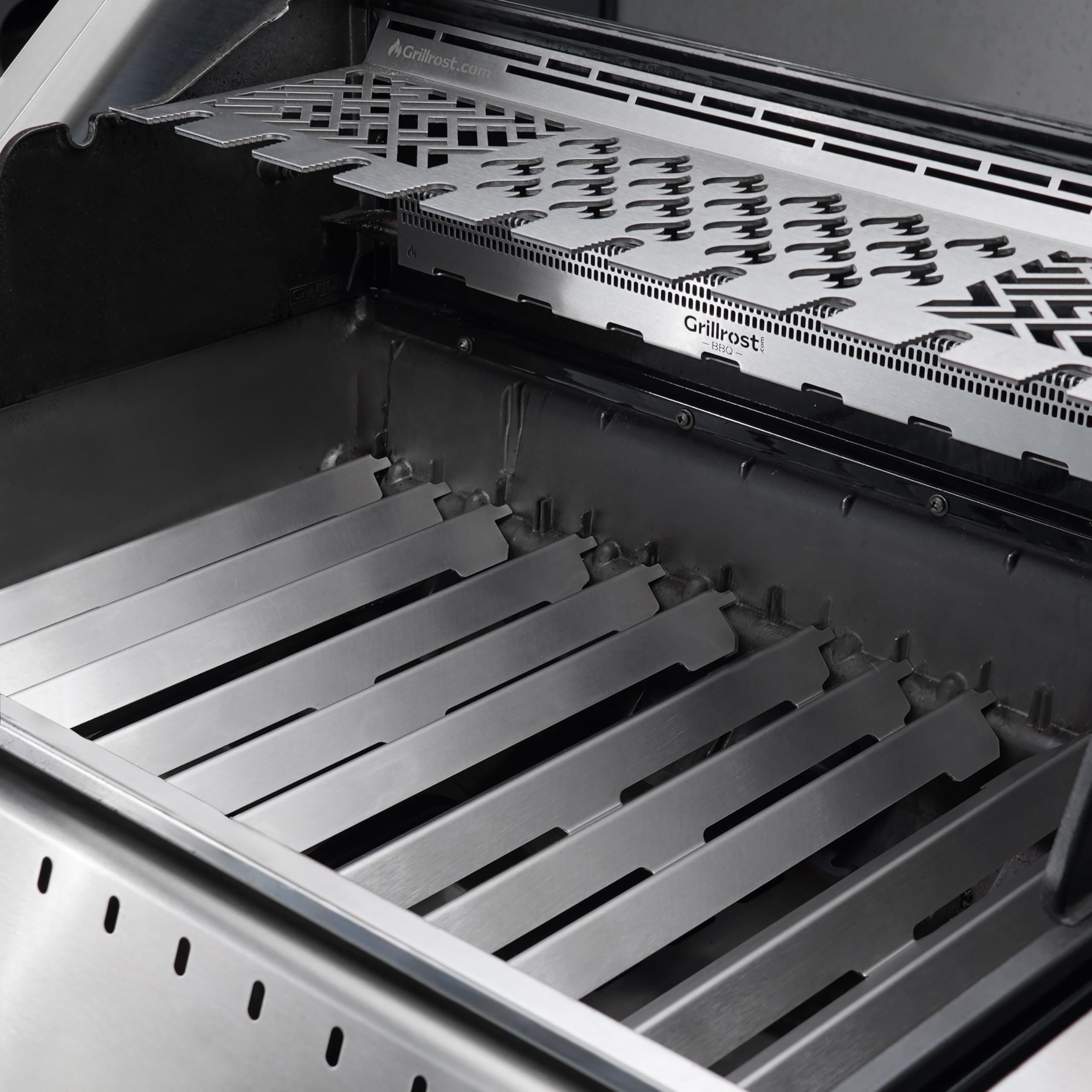 Grillrost.com Das Original Rail aromatique en Acier Inoxydable pour Broil King Baron et Crown - Extra Fort 1,5mm (1 pc - Commander la quantité nécessaire)