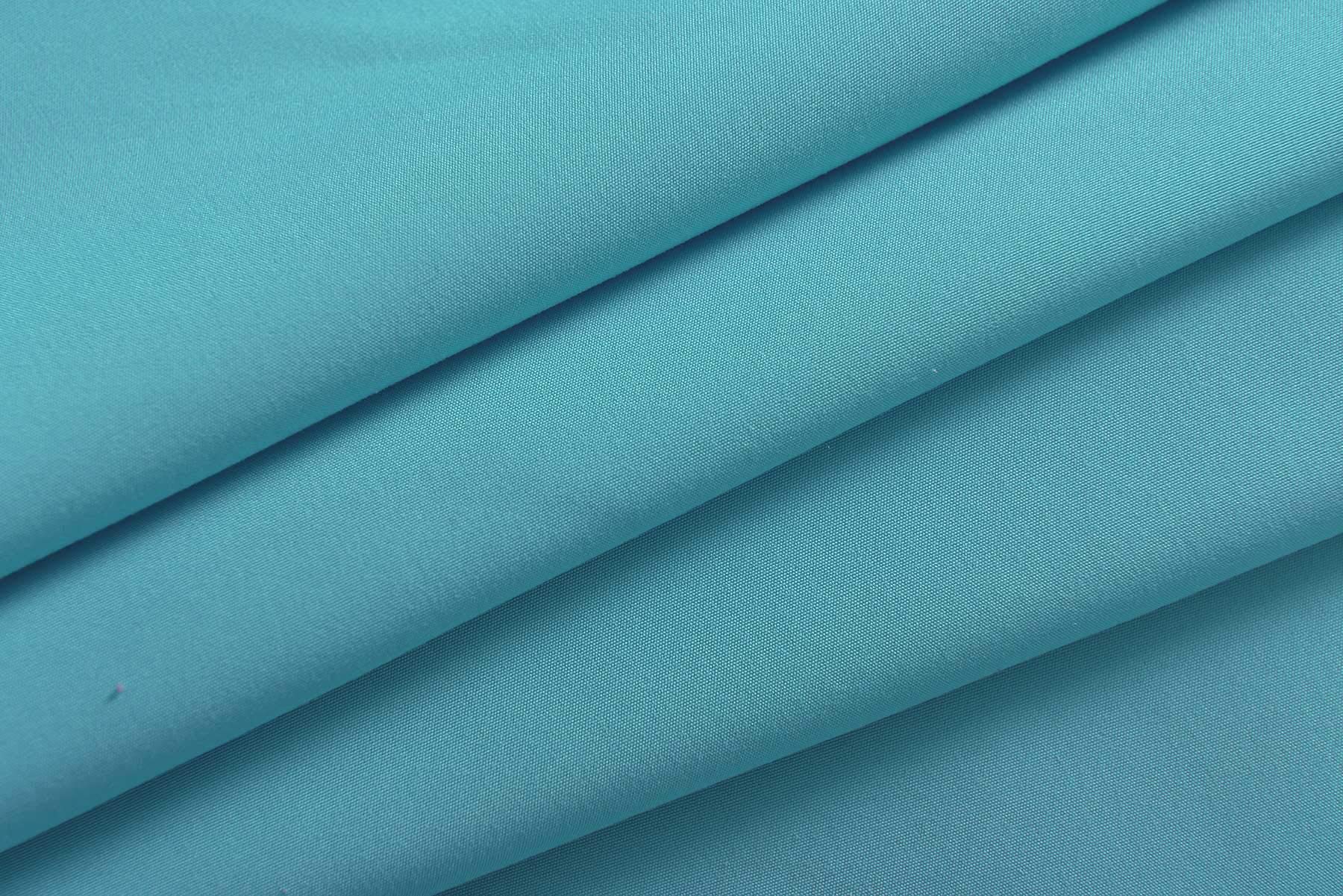 Gardinenbox 2er Set Vorhänge Schal Schlaufen Nastro Arricciato microraso Traslucido Tinta Unita Opaco, 100% Poliestere, Turchese, HxB 245x140 cm
