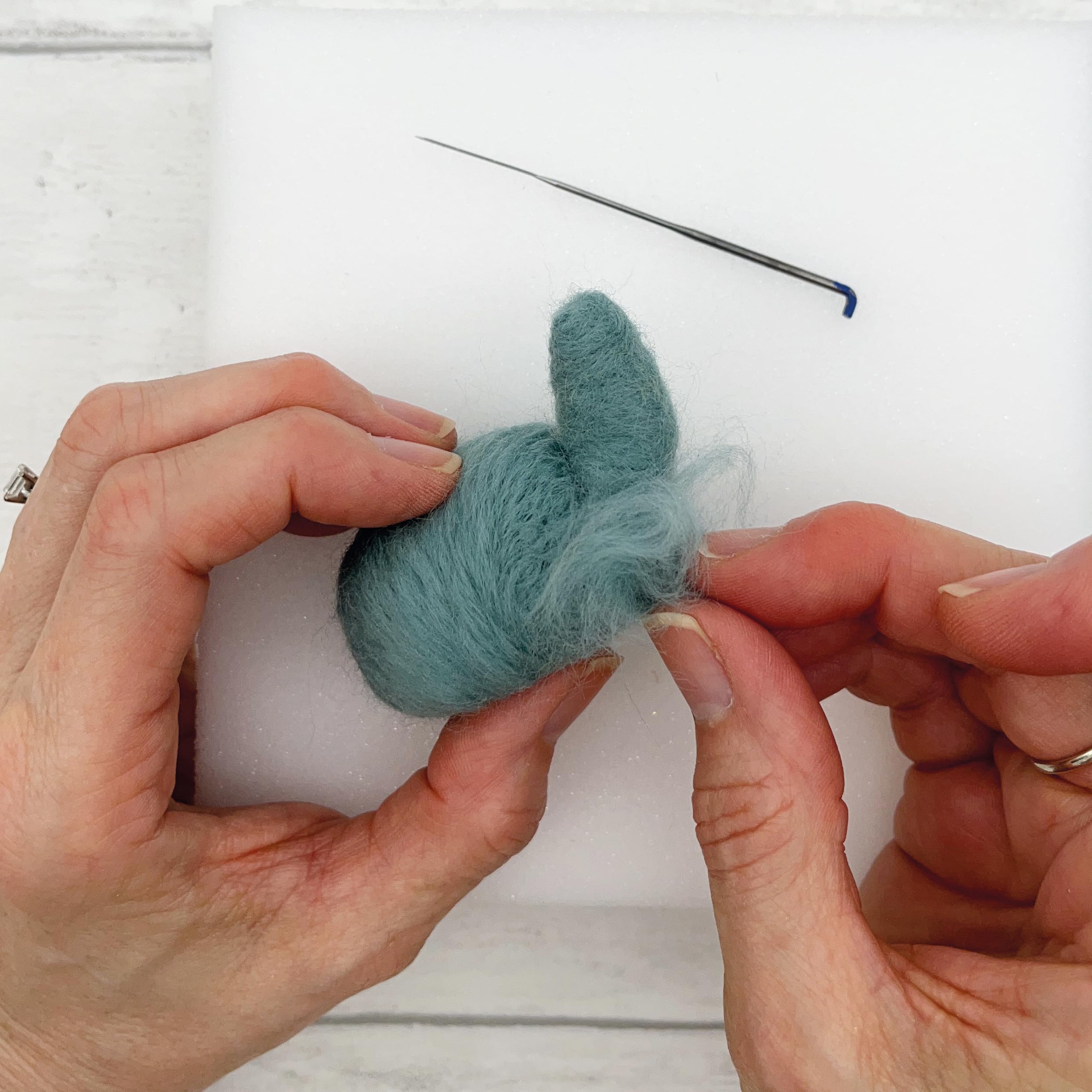 Bergin & Bath Needle Felting Kit - Image 4