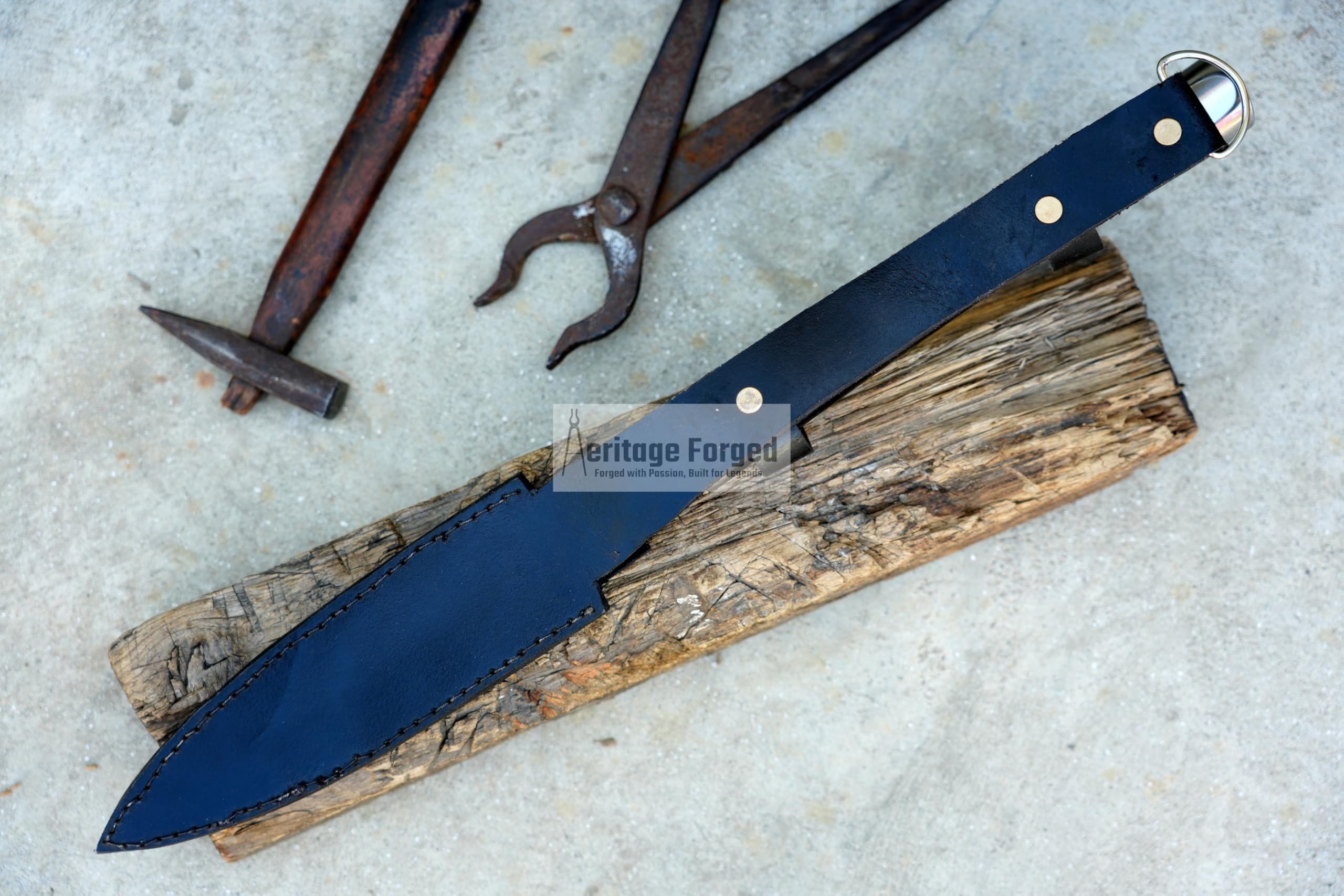 THE NEPAL Handgeschmiedeter Jagdspeer, 22,9 cm lange Klinge, langlebiger 5160-Blattfederstahl, Vollzapfenledergriff, inklusive Lederscheide