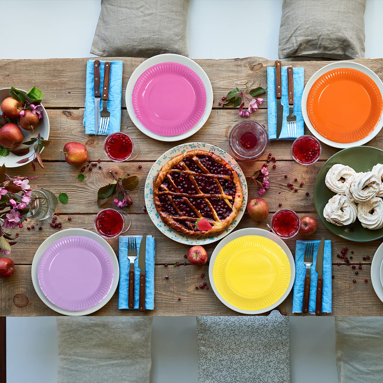 Amazon.co.jp: Yuxitia カラフルな紙皿 色付き 使い捨てパーティー